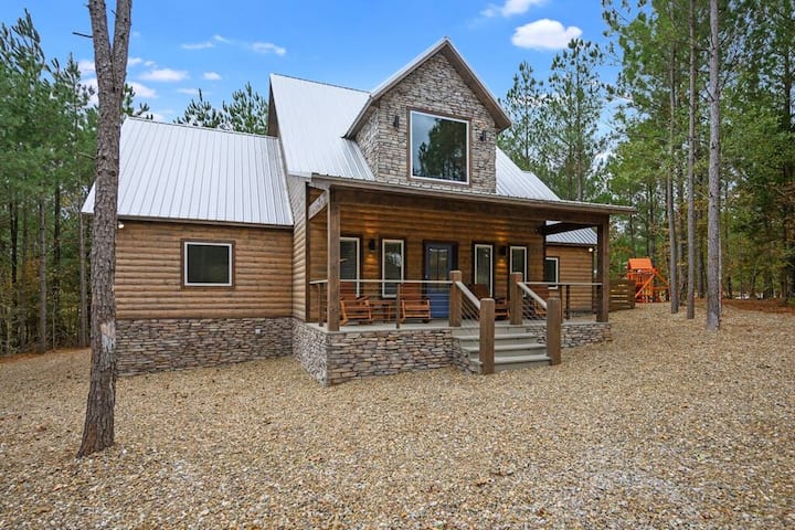 Our Little Secret- Modern Farmhouse- Sleeps 18 - Broken Bow, OK