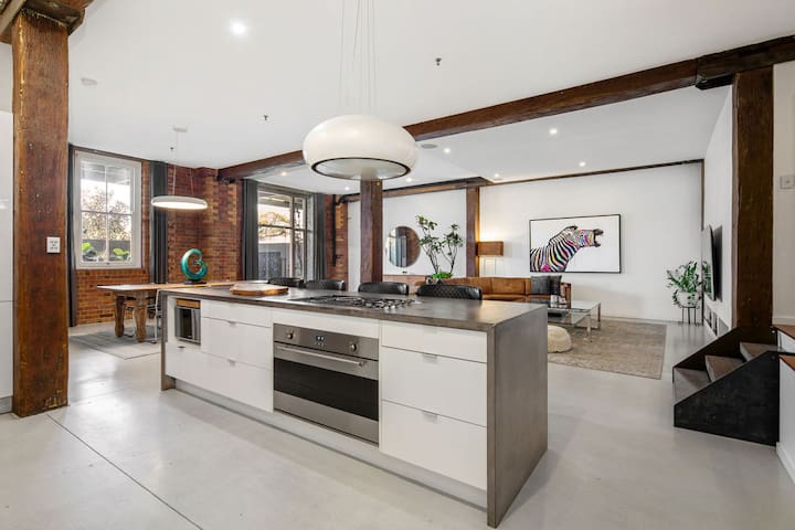 Huge Woolstore Apartment