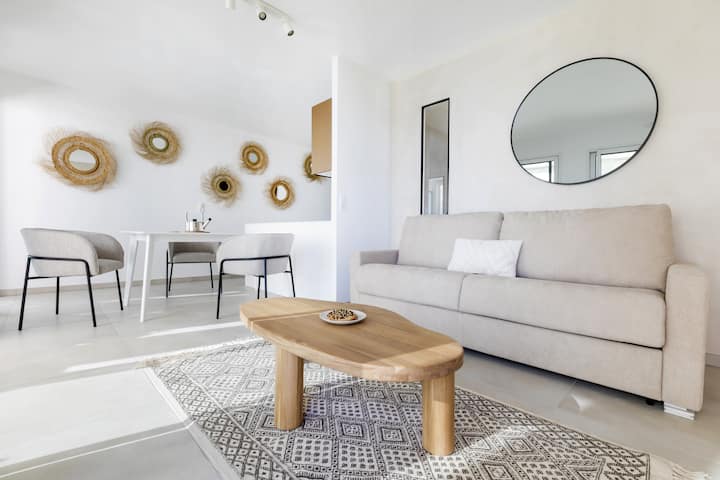 Magnifique Appartement Avec Vue Mer Et Piscine - Èze