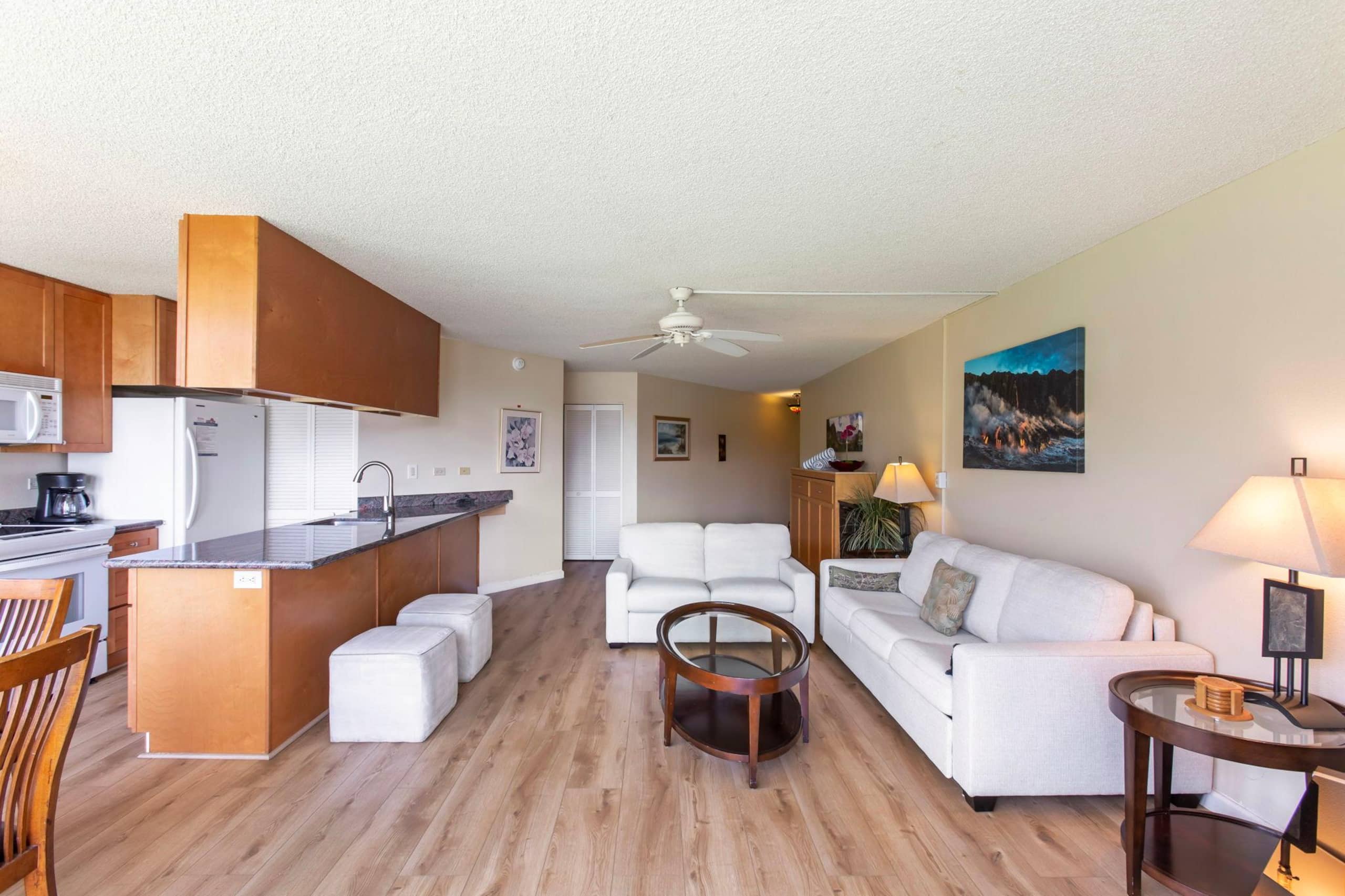 Condo in Kihei · ★4.8 · 2 bedrooms · 5 beds · 2 private baths - Image 2