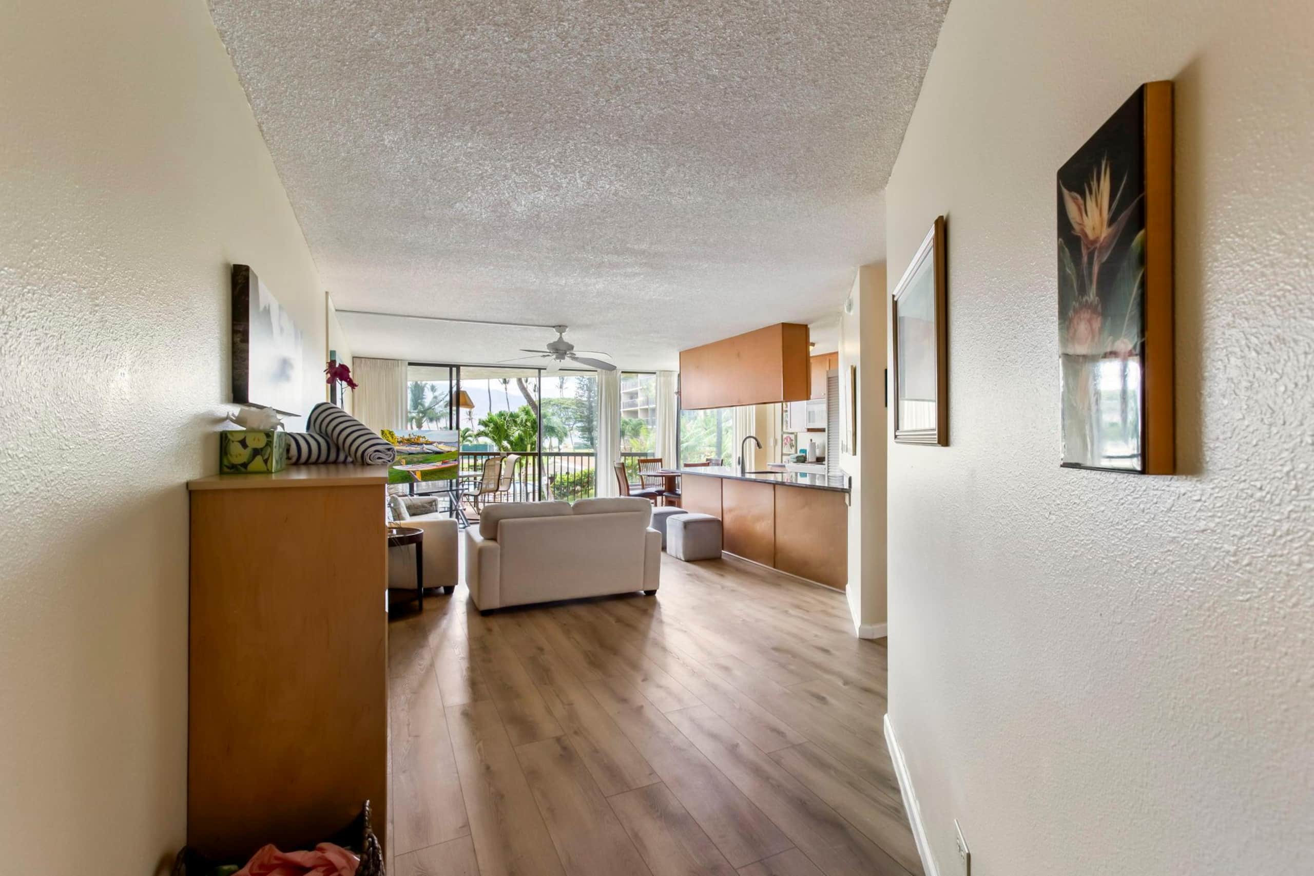 Condo in Kihei · ★4.8 · 2 bedrooms · 5 beds · 2 private baths - Image 3