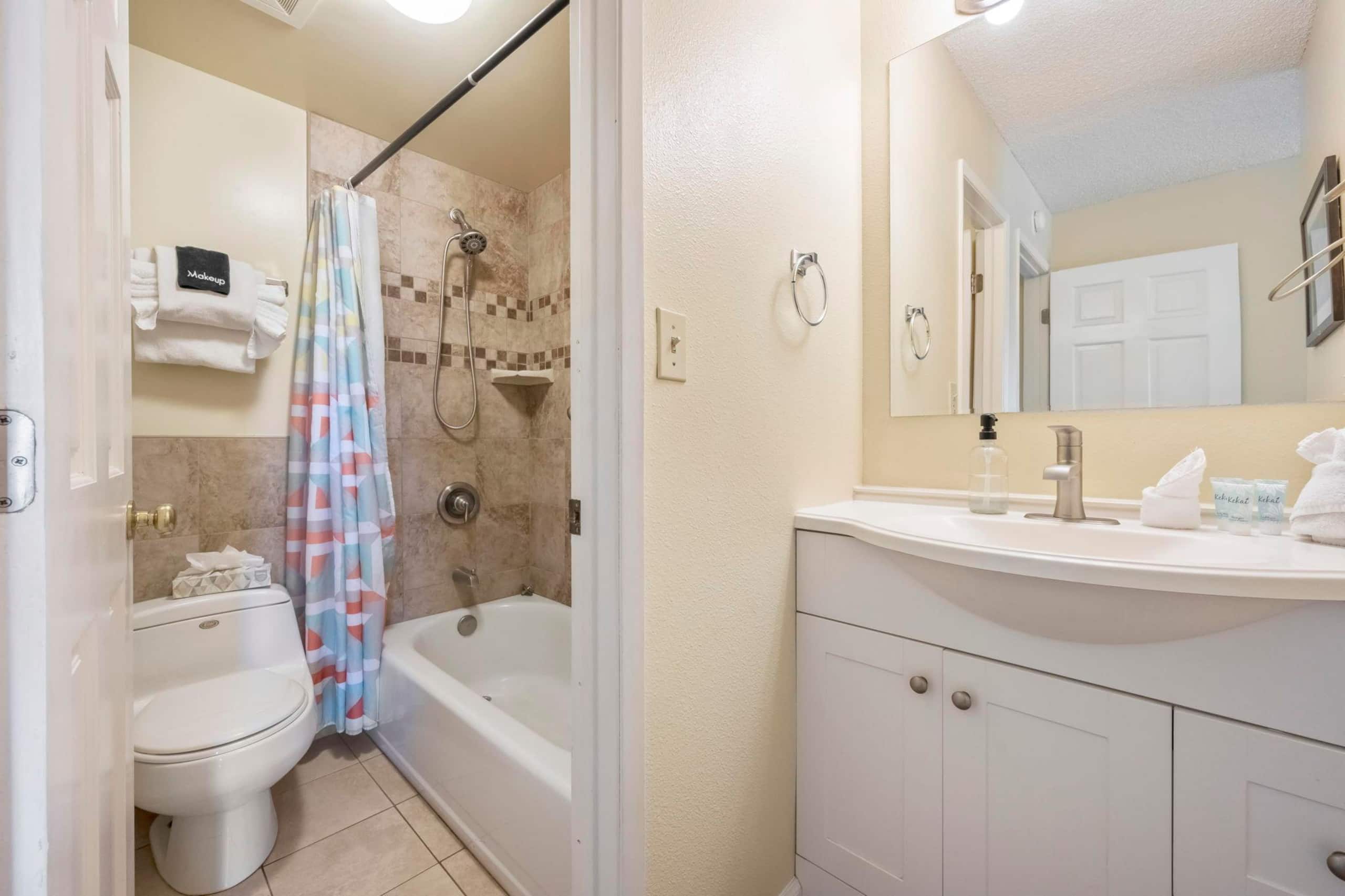 Condo in Kihei · ★4.8 · 2 bedrooms · 5 beds · 2 private baths - Image 12