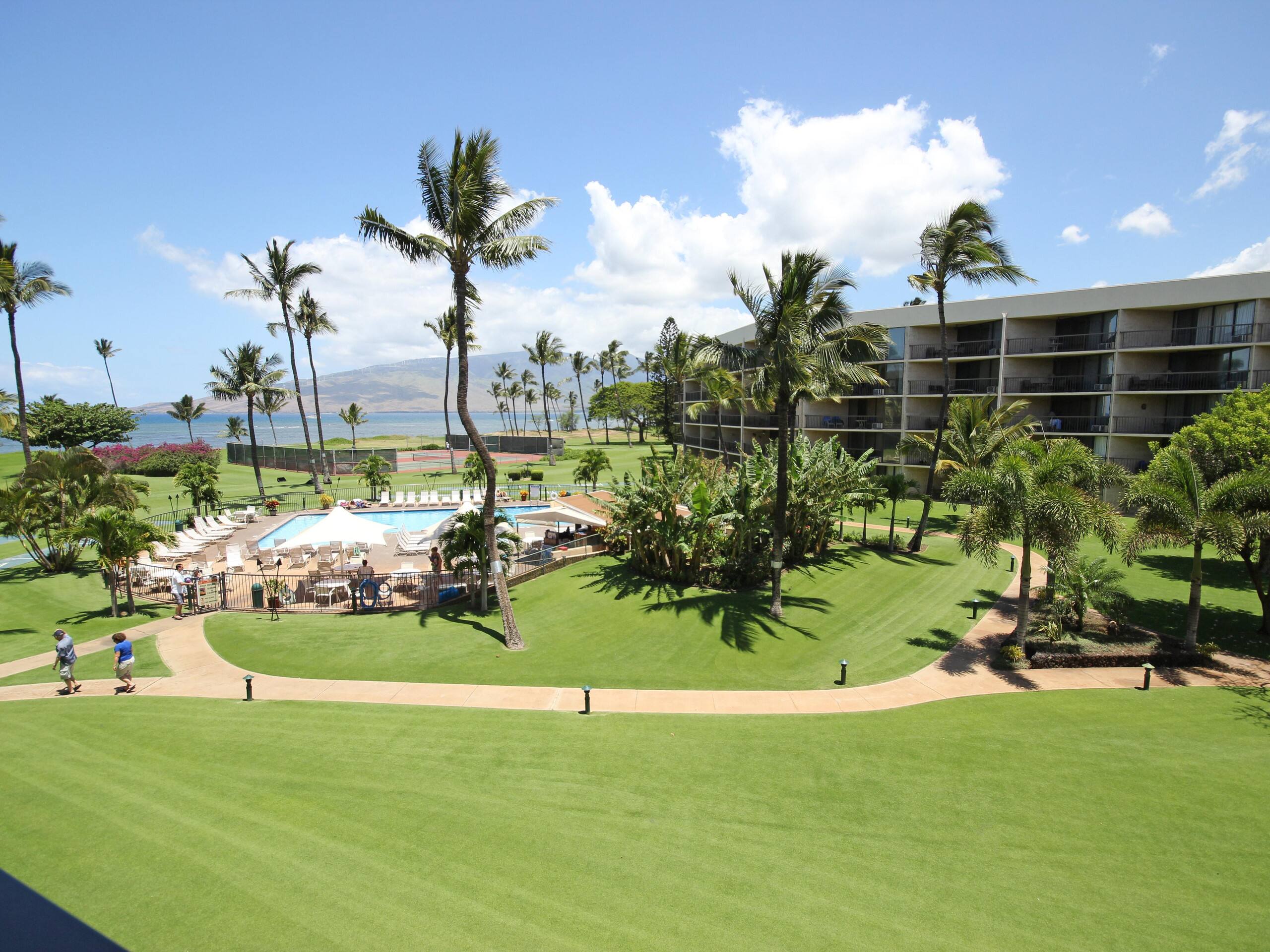 Condo in Kihei · ★4.67 · 2 bedrooms · 3 beds · 2 private baths - Image 16