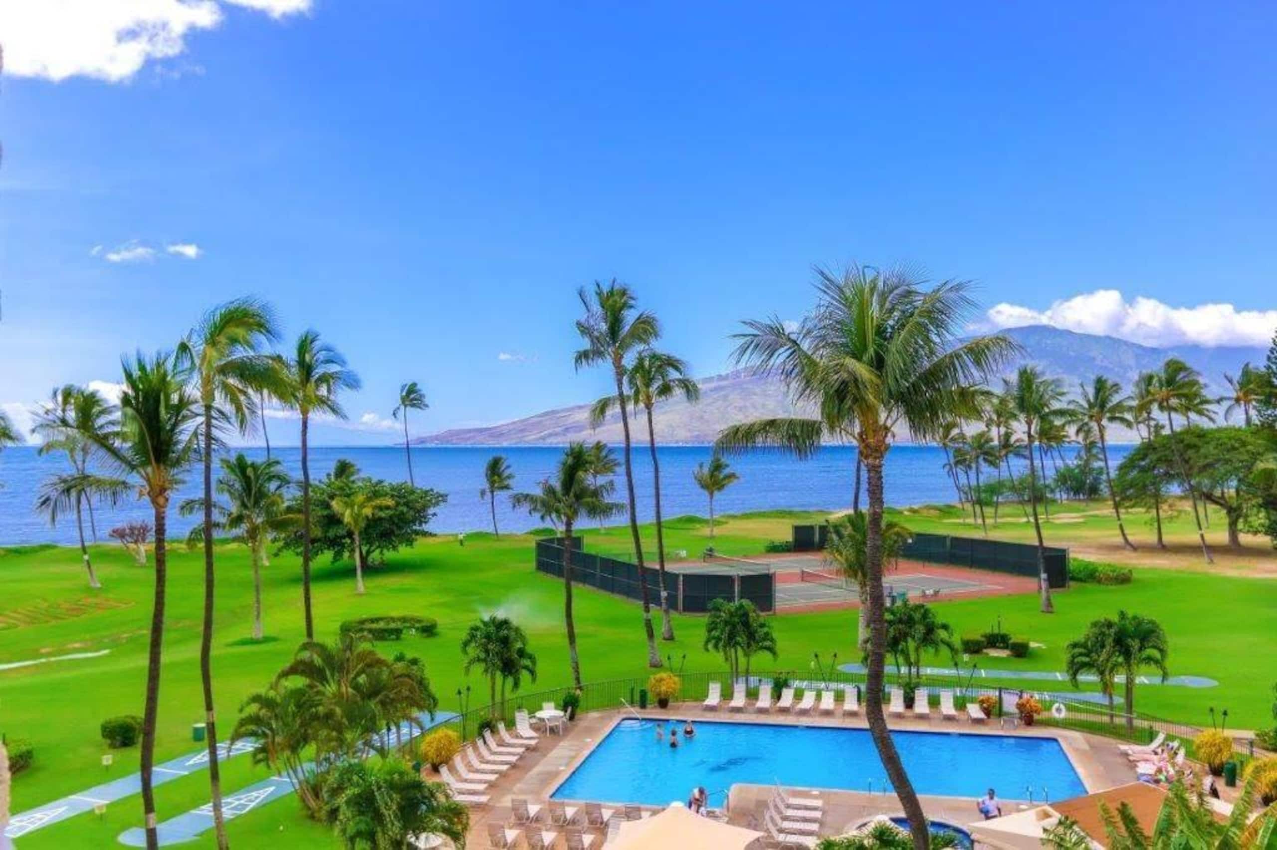 Condo in Kihei · ★4.75 · 2 bedrooms · 5 beds · 2 private baths - Image 36