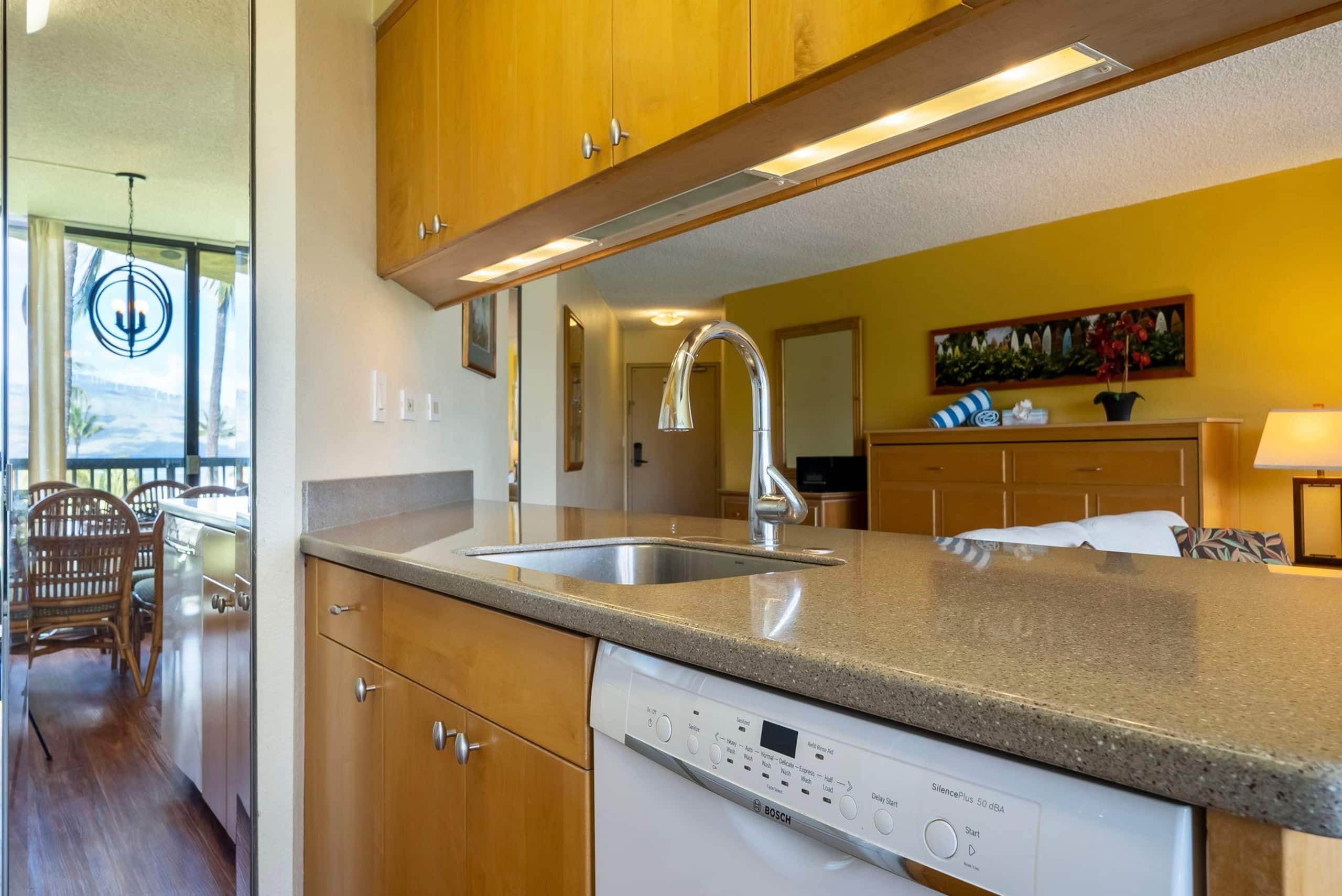 Condo in Kihei · ★4.75 · 2 bedrooms · 5 beds · 2 private baths - Image 12