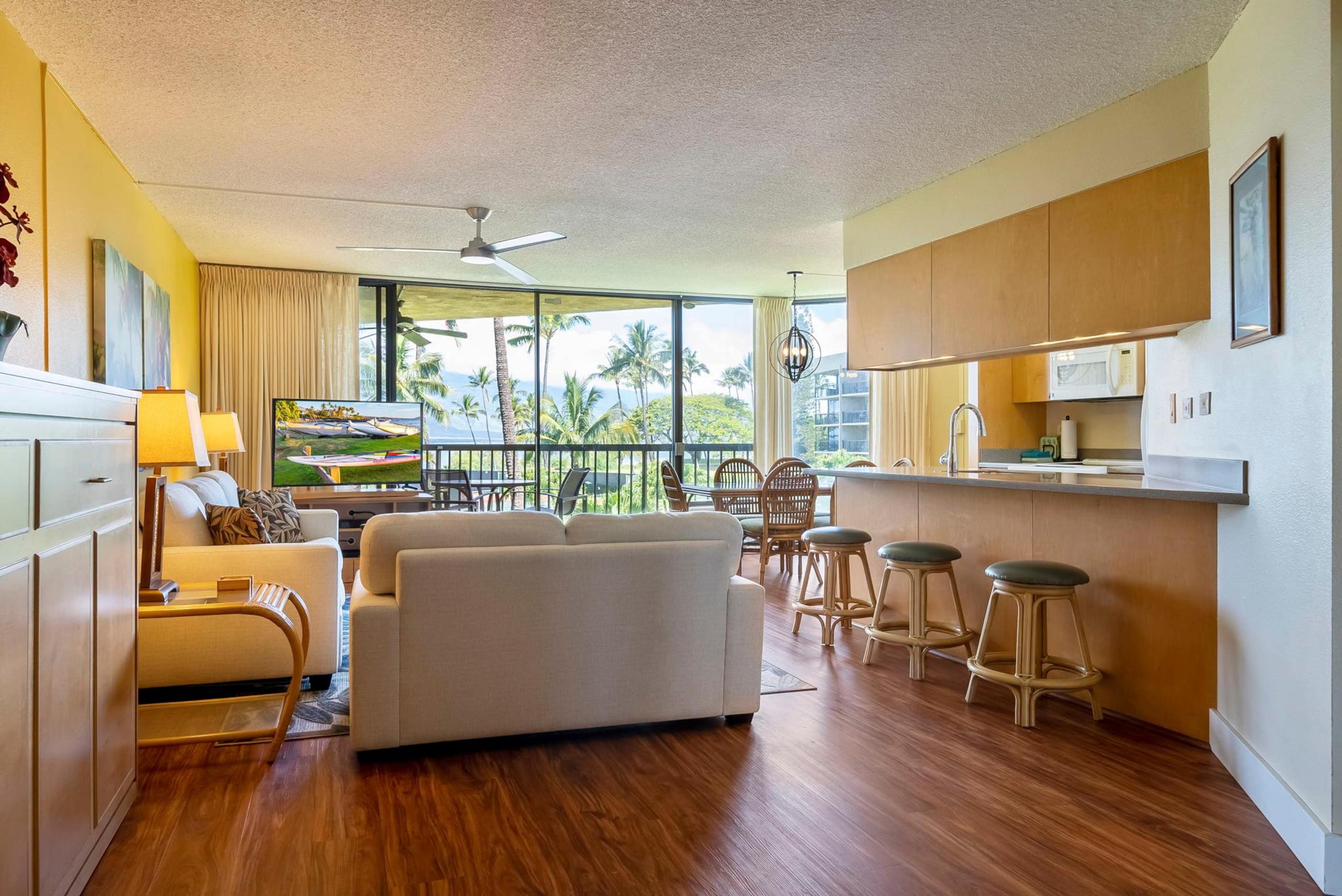 Condo in Kihei · ★4.75 · 2 bedrooms · 5 beds · 2 private baths - Image 10