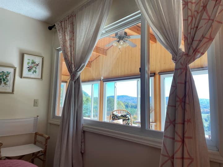 Pamja kryesore e dhomës së gjumit