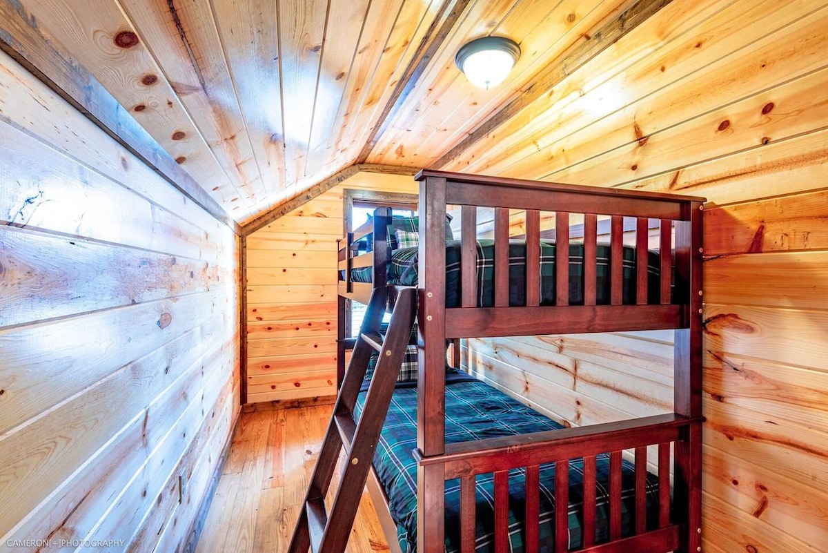 Room 7 Upper Level has a twin-size bunk bed for two