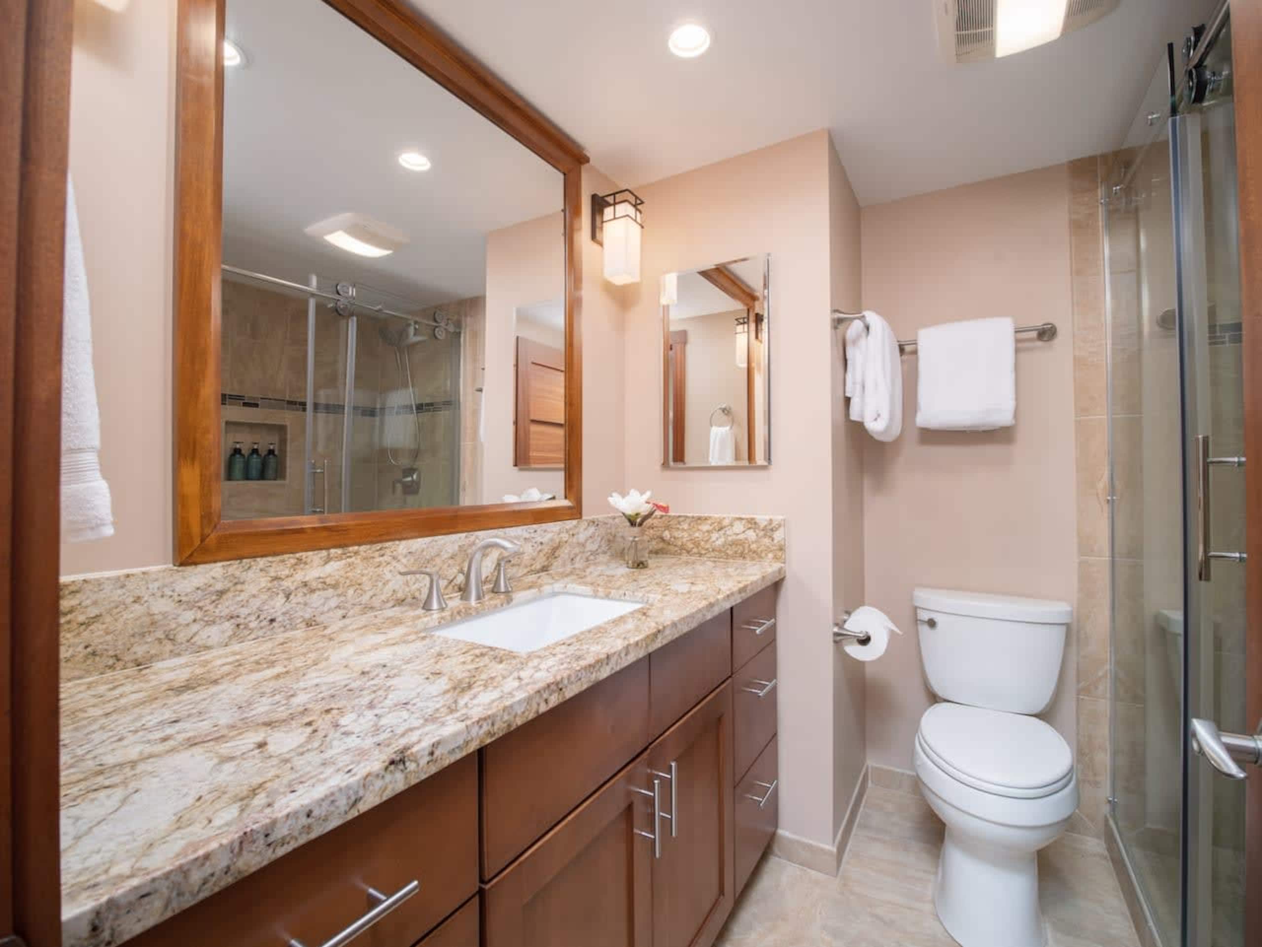 Condo in Lahaina · ★4.98 · 2 bedrooms · 2 beds · 2 baths - Image 8