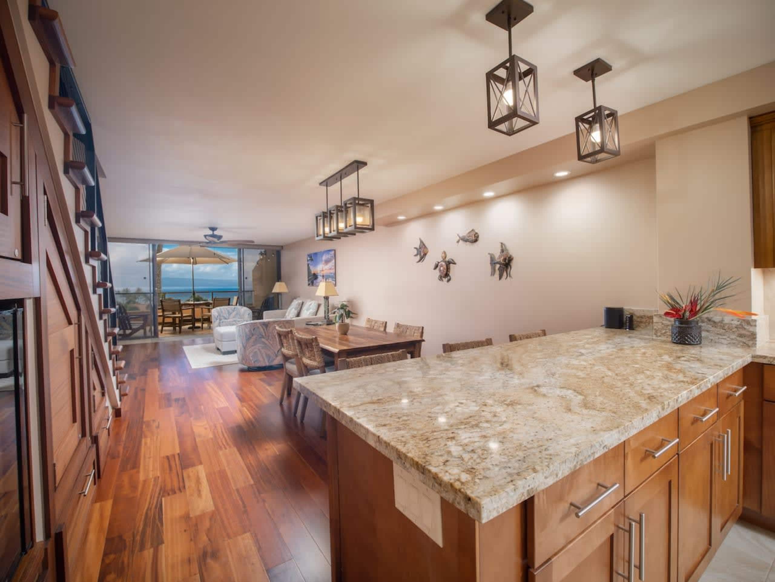 Condo in Lahaina · ★4.98 · 2 bedrooms · 2 beds · 2 baths - Image 17