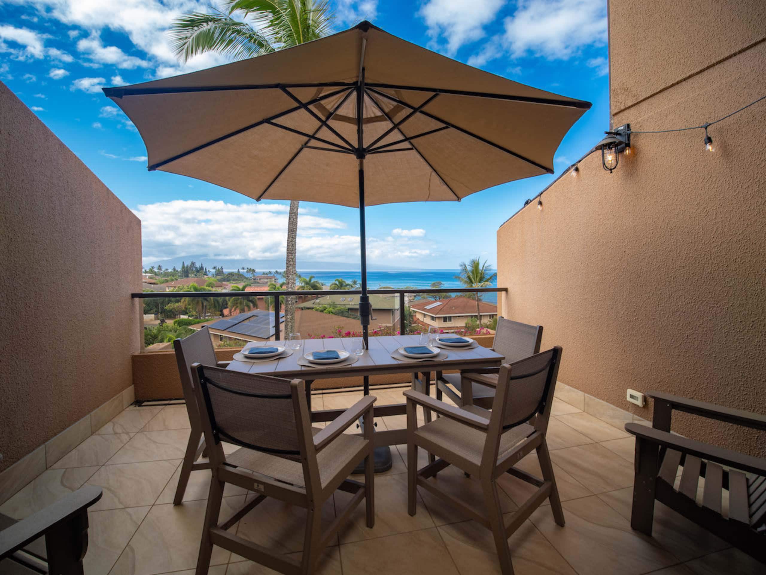 Condo in Lahaina · ★4.98 · 2 bedrooms · 2 beds · 2 baths - Image 13