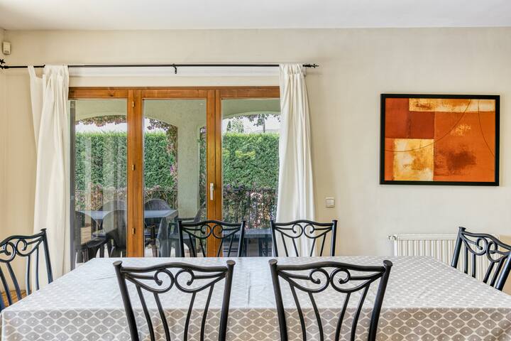 Fantastic Family Villa gallery image 3