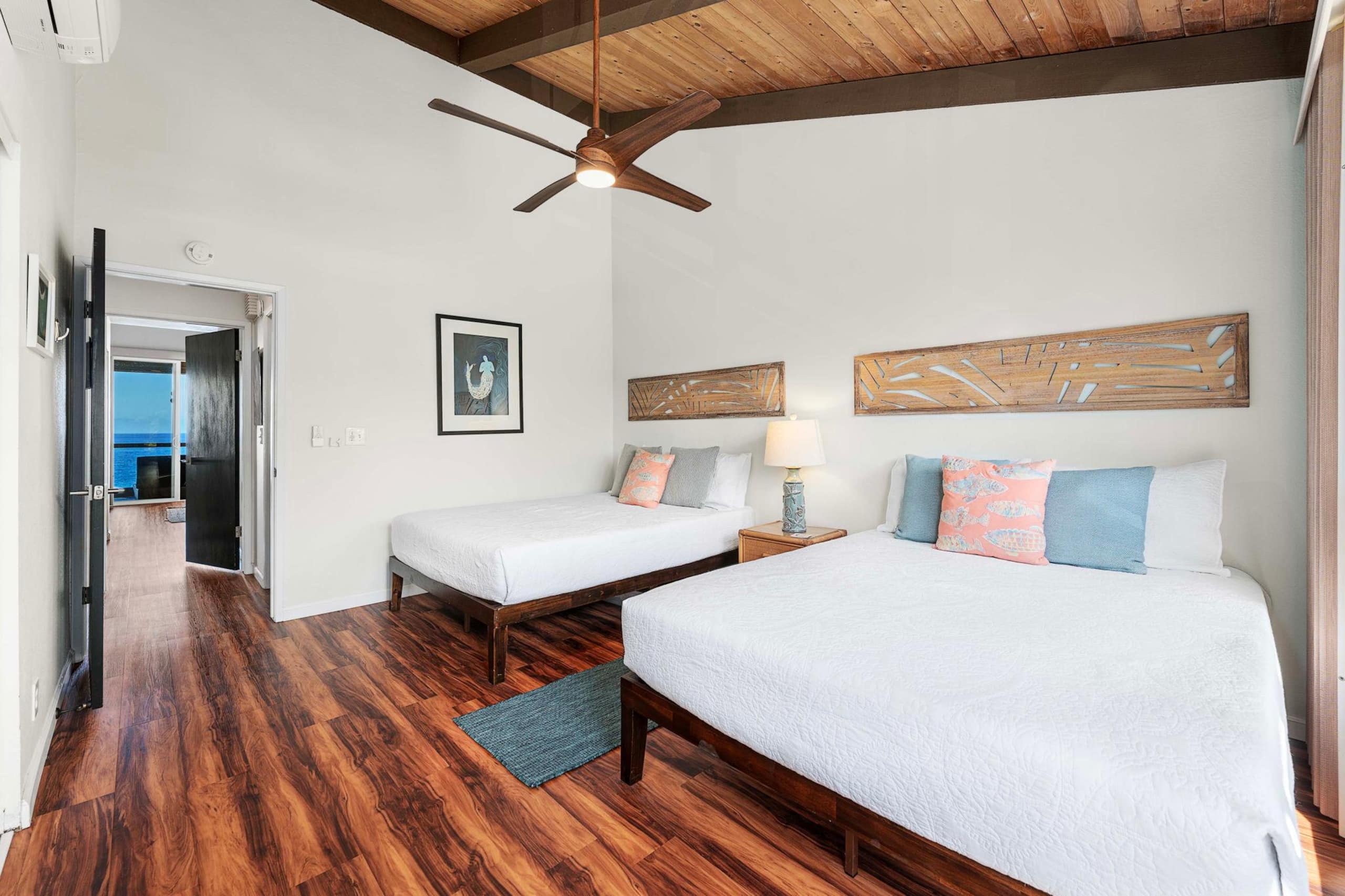Condo in Kailua-Kona · ★4.73 · 2 bedrooms · 4 beds · 2 baths - Image 23