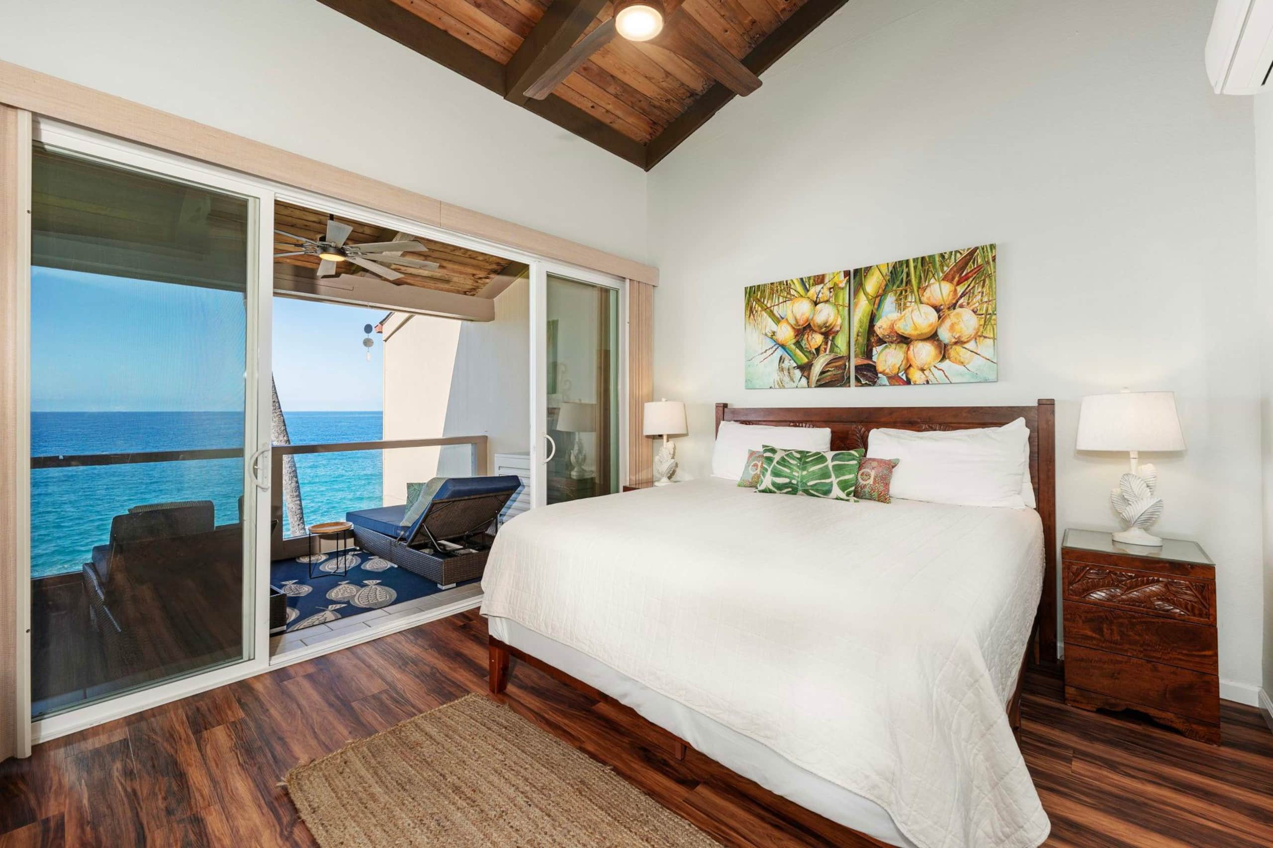 Condo in Kailua-Kona · ★4.73 · 2 bedrooms · 4 beds · 2 baths - Image 15