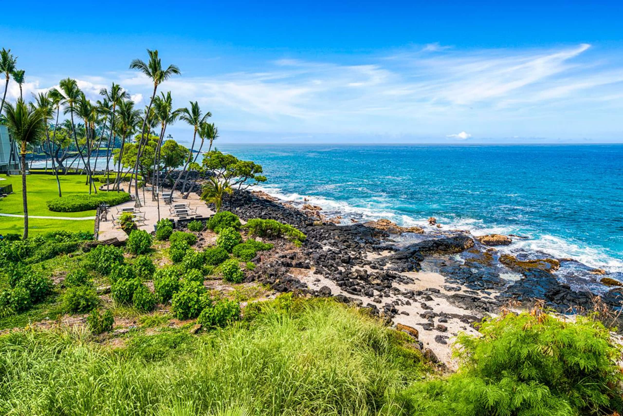 Condo in Kailua-Kona · ★4.78 · 1 bedroom · 2 beds · 1 private bath - Image 25