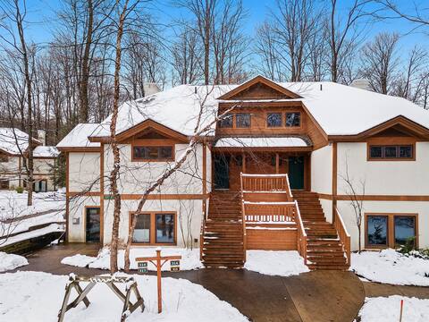 Fall Specials! Waterpark Ski-In Ski-Out | Lifts
