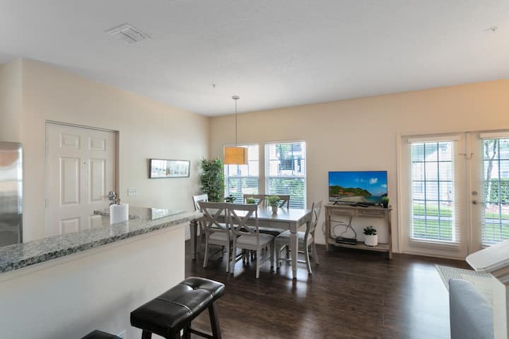 Lucaya Village Resort - 4 Bed 3 Bath Townhouse - Florida