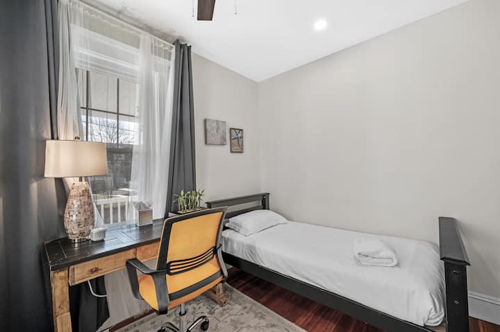 77 tlač 127Selwyn Units1 3 018