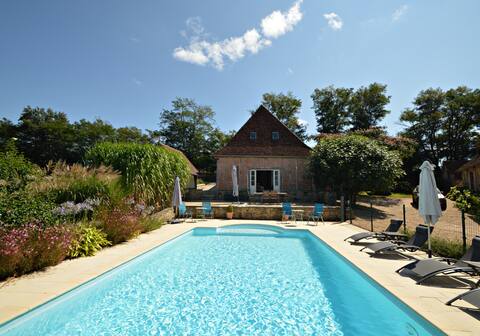 Le Figuier, beautiful country house near Hautefort