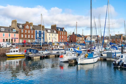 One Shore - Harbourside Townhouse