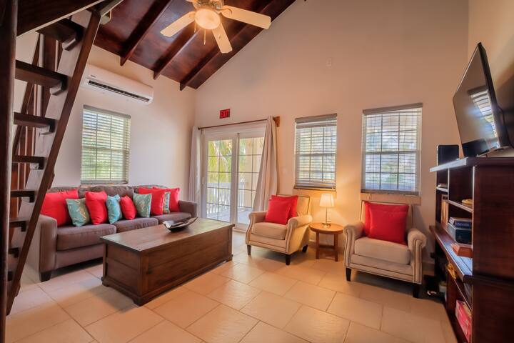 Bermuda Palms 10, beautiful oceanfront condo, pool gallery image 2