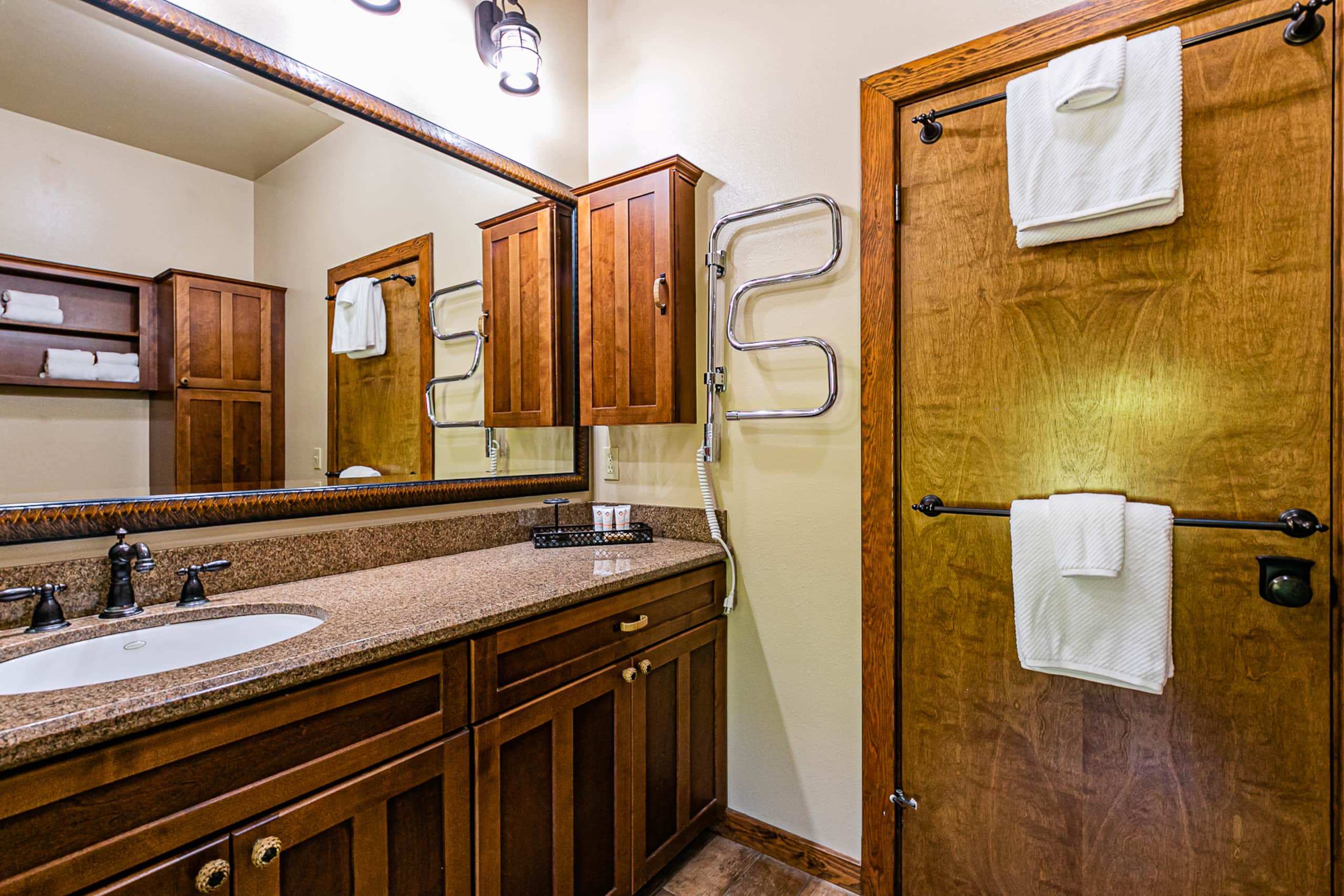 Home in Volcano · ★4.89 · 3 bedrooms · 4 beds · 2 baths - Image 35