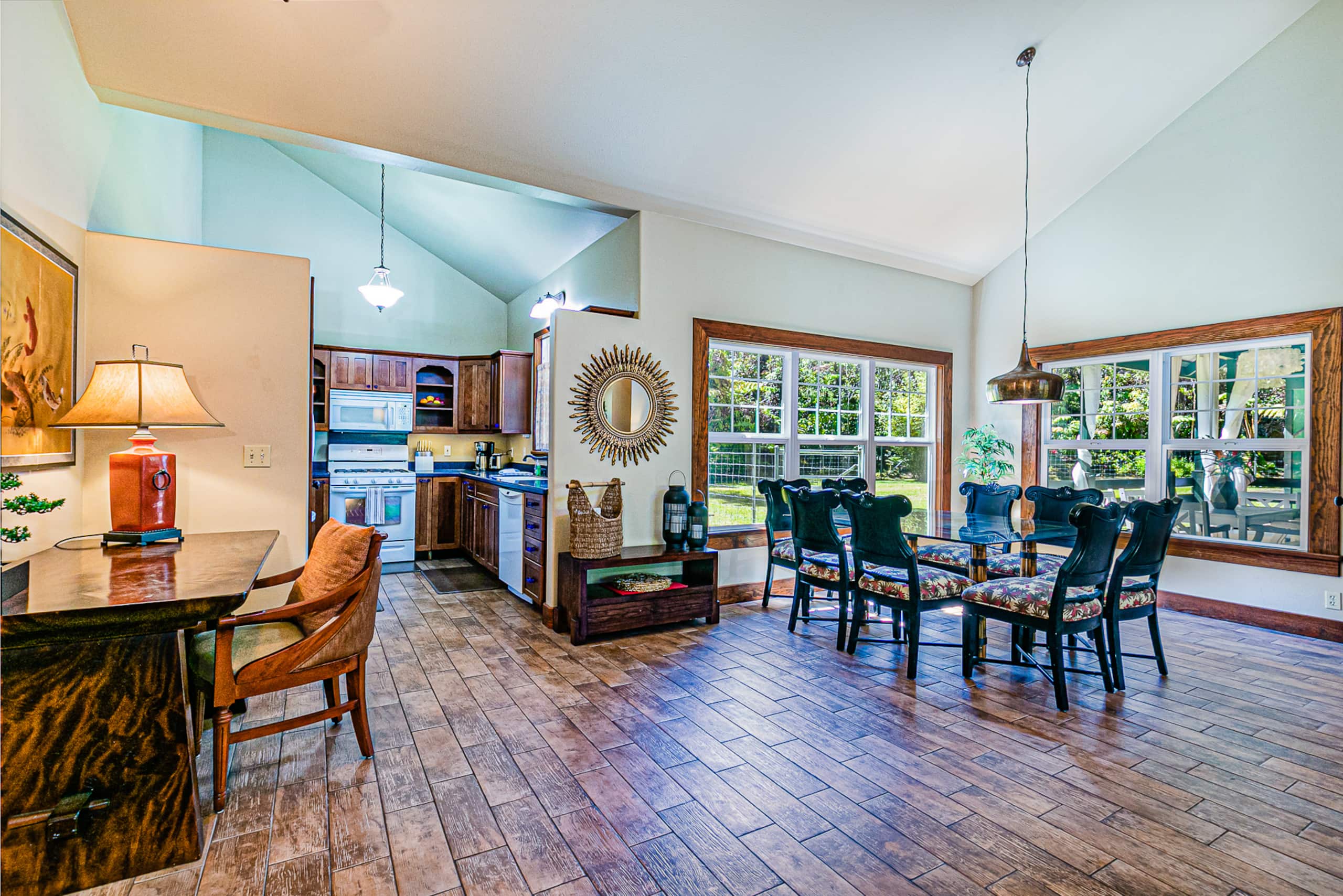 Home in Volcano · ★4.89 · 3 bedrooms · 4 beds · 2 baths - Image 8