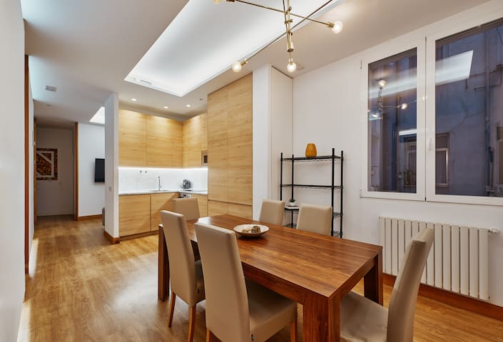 Plaza España V calle San Bernardino 6BR 6BH