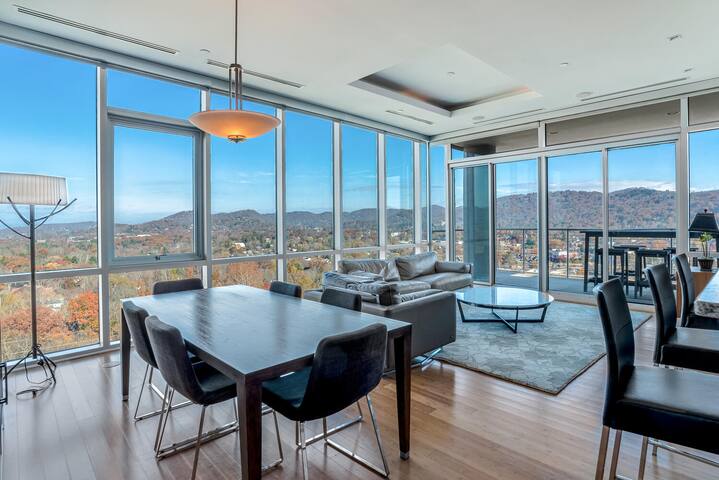 Penthouse Style Condo Atop Hotel Indigo gallery image 5