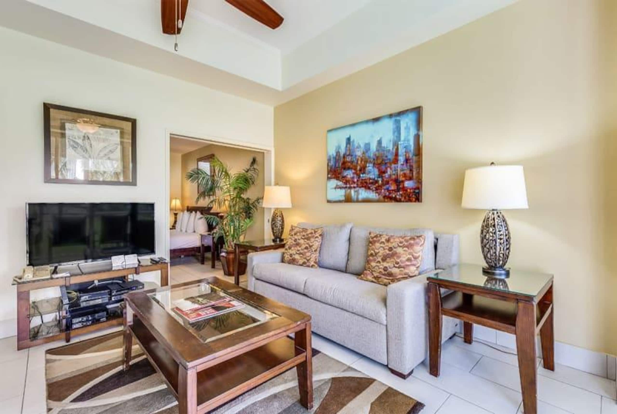 Condo in Honolulu · ★4.5 · 1 bedroom · 1 bed · 1 private bath - Image 4