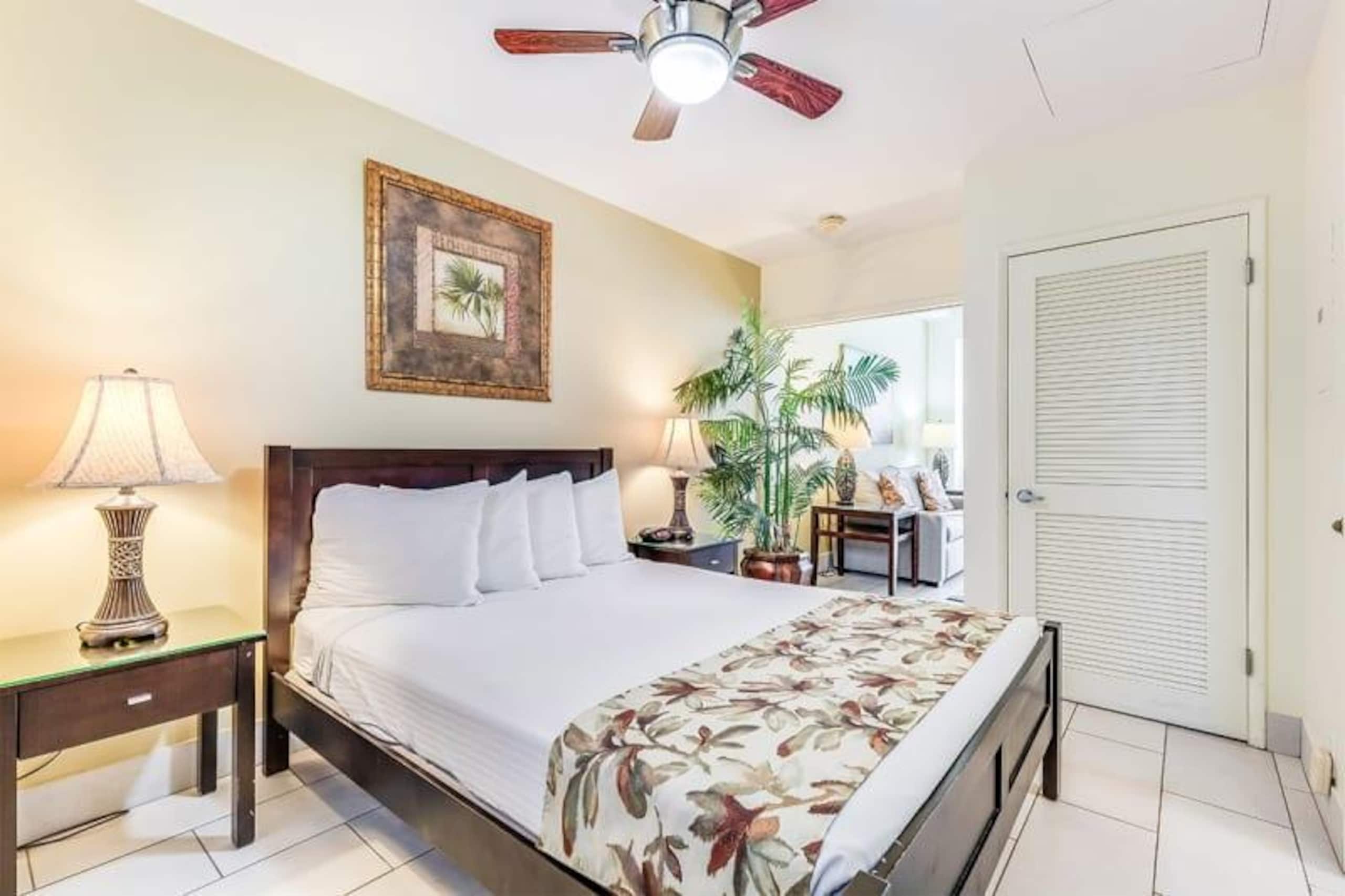 Condo in Honolulu · ★4.5 · 1 bedroom · 1 bed · 1 private bath - Image 17