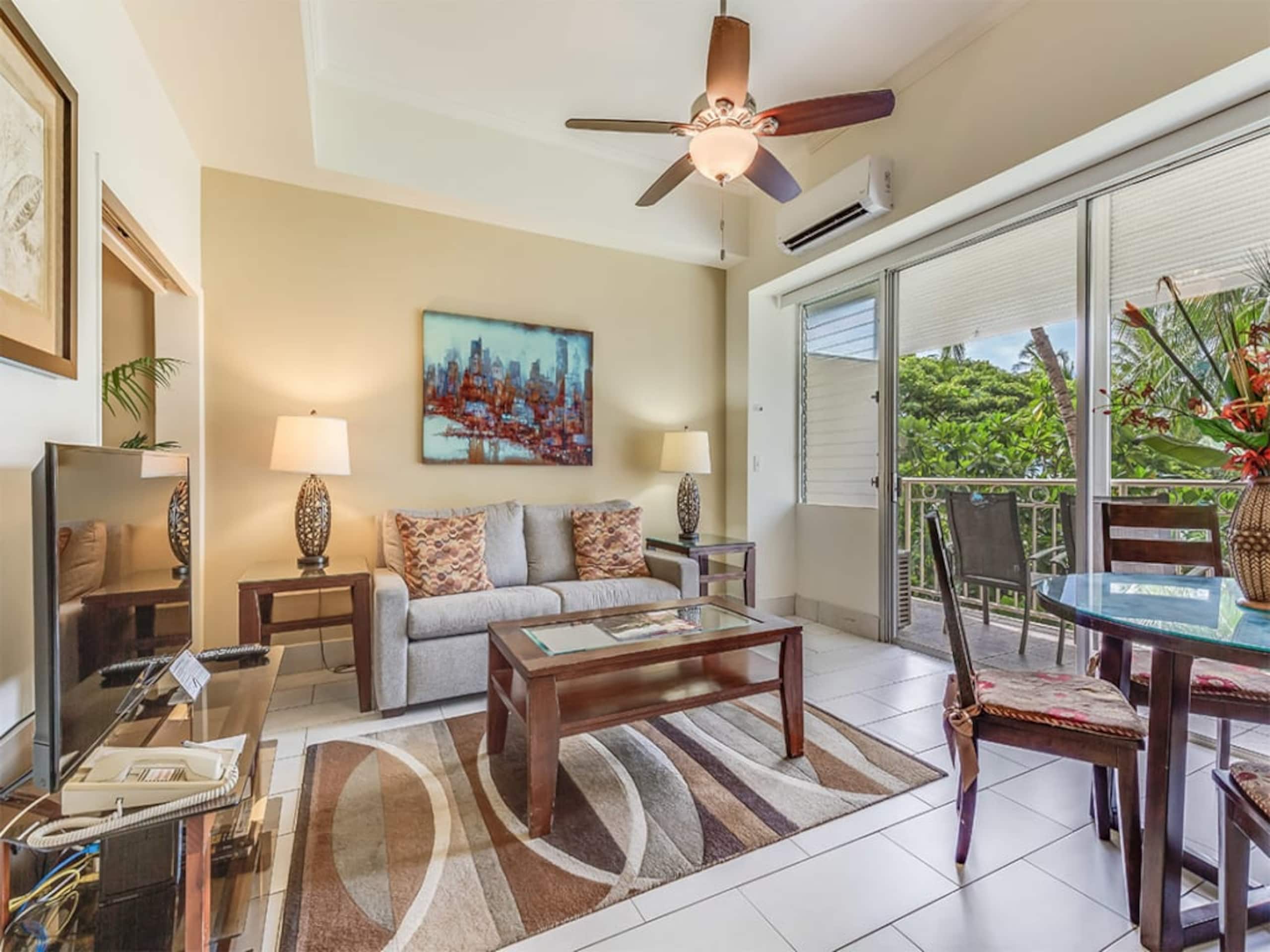 Condo in Honolulu · ★4.5 · 1 bedroom · 1 bed · 1 private bath - Image 7
