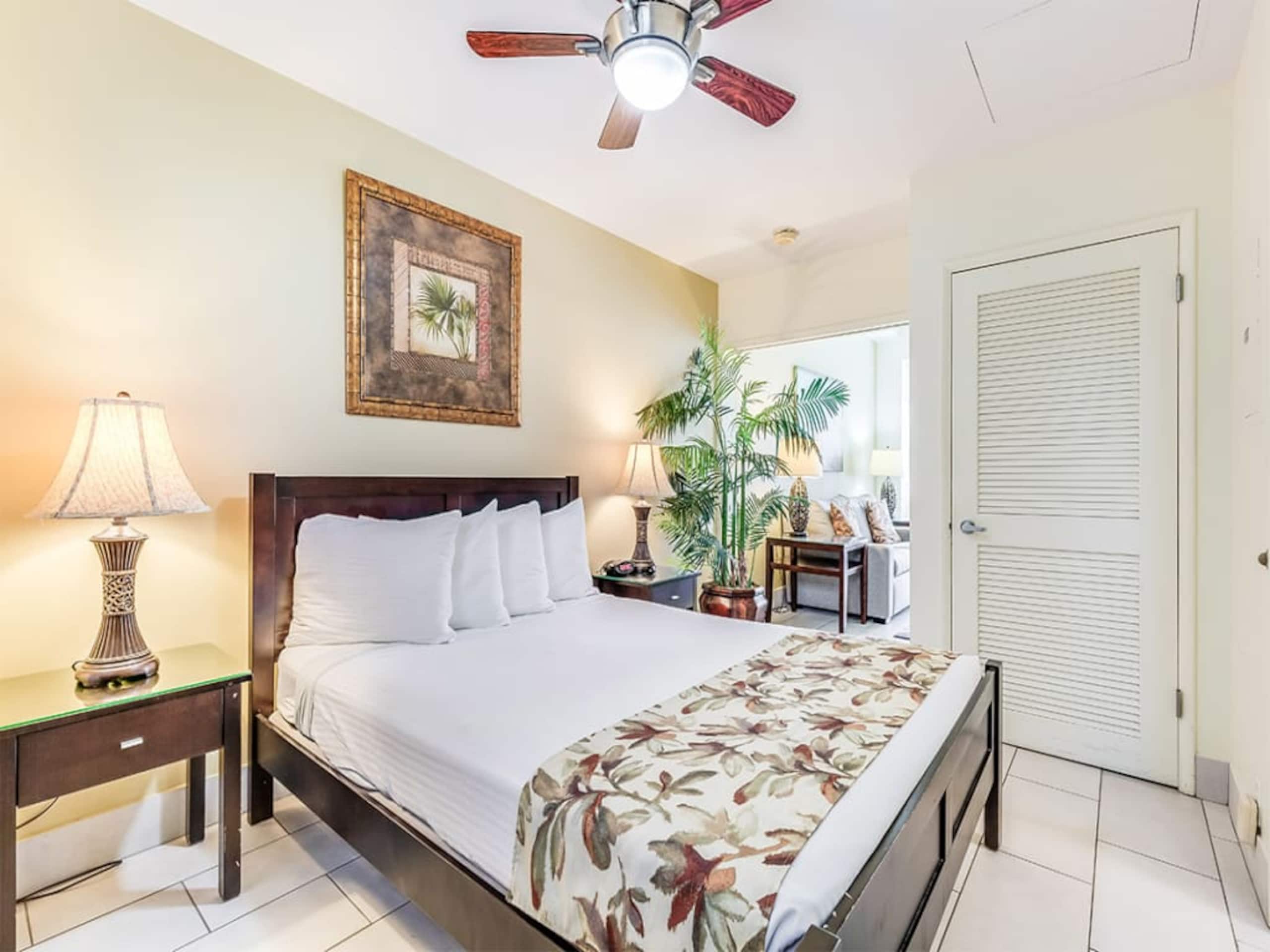 Condo in Honolulu · ★4.5 · 1 bedroom · 1 bed · 1 private bath - Image 19