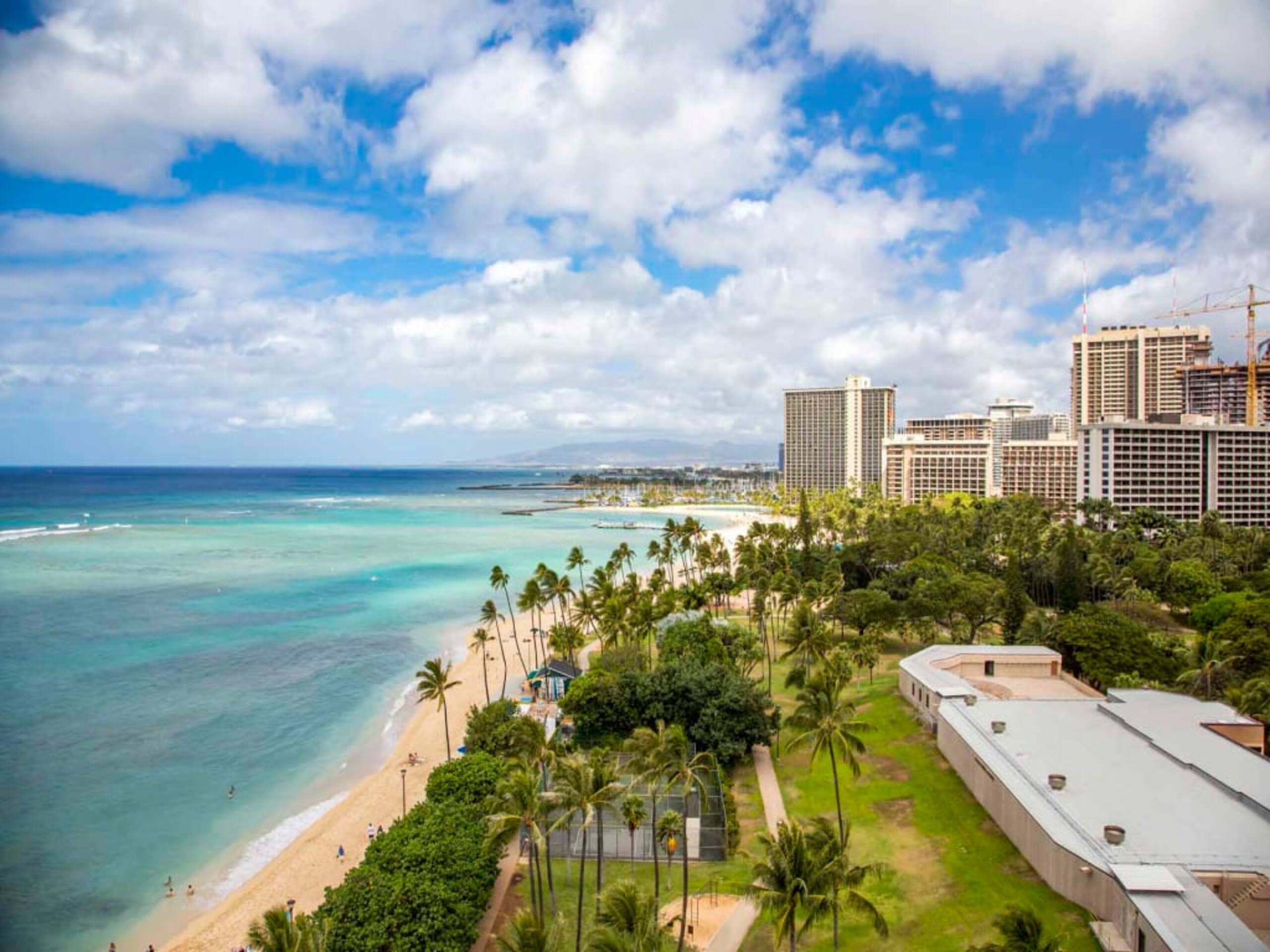 Condo in Honolulu · ★5.0 · Studio · 1 bed · 1 private bath - Image 16