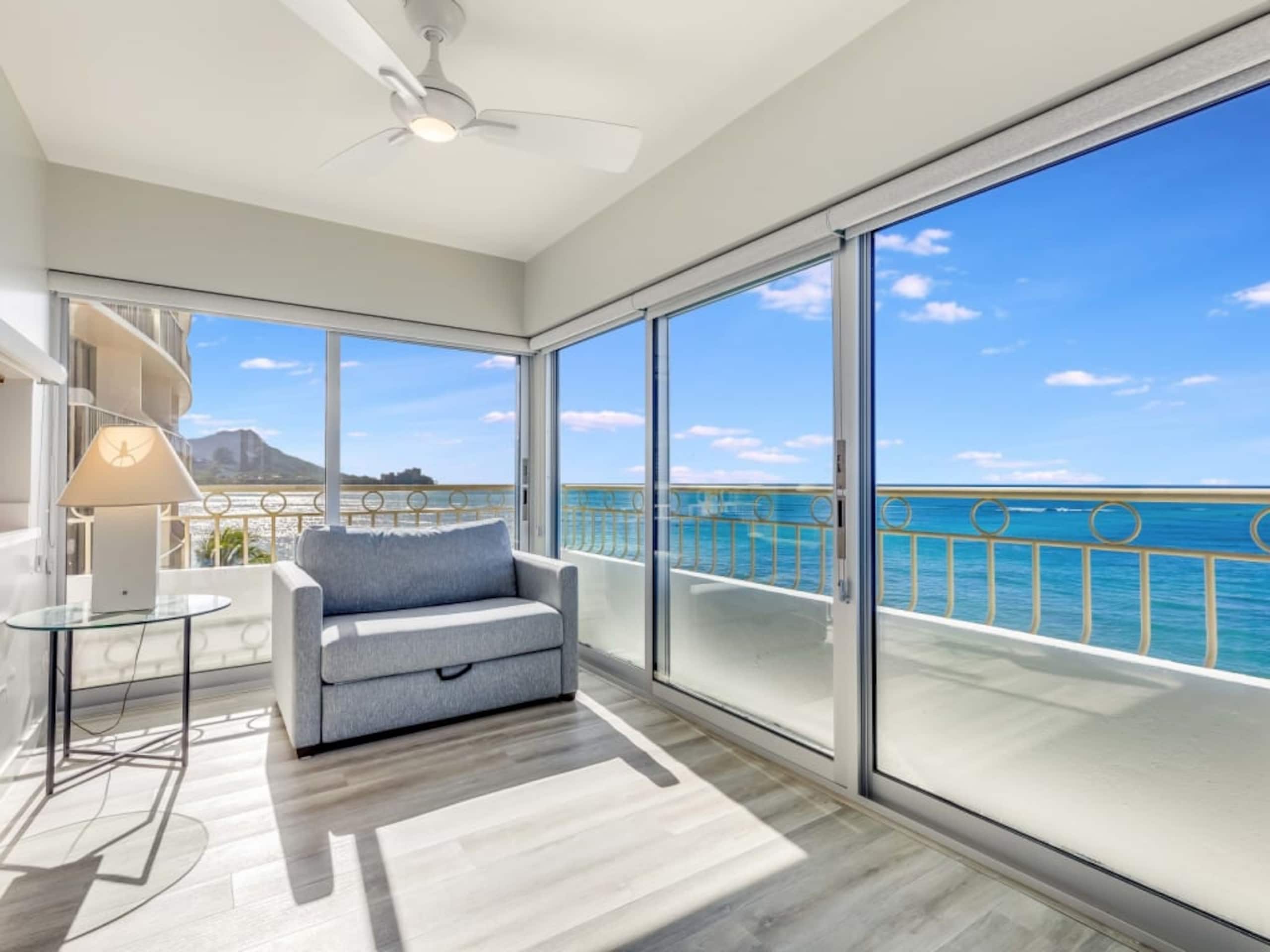 Condo in Honolulu · ★4.76 · 2 bedrooms · 3 beds · 2 shared baths - Image 30