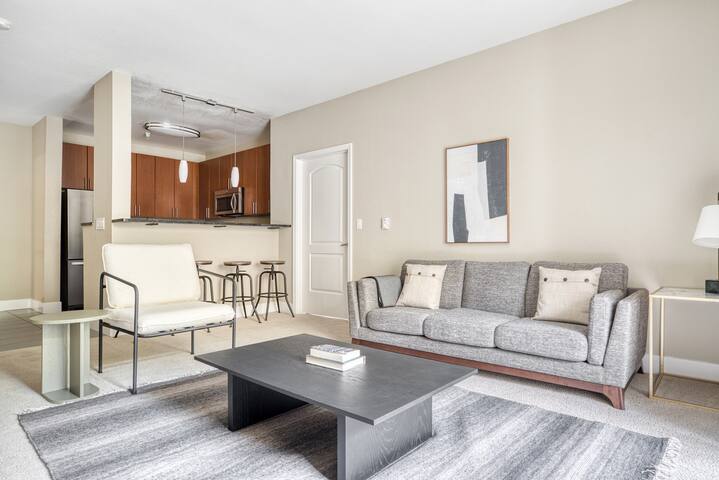 Blueground | San Mateo, pool & gym, highway access gallery image 3