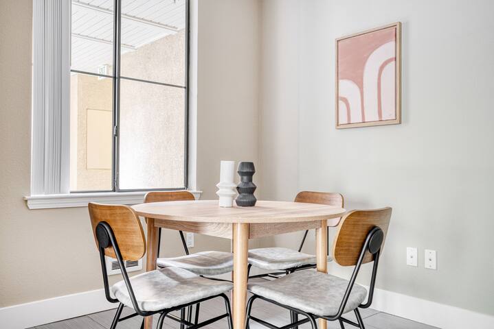 Blueground | San Mateo, pool & gym, highway access gallery image 5