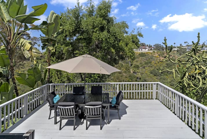 Family Friendly – Canyonview, Jacuzzi, EV Parking