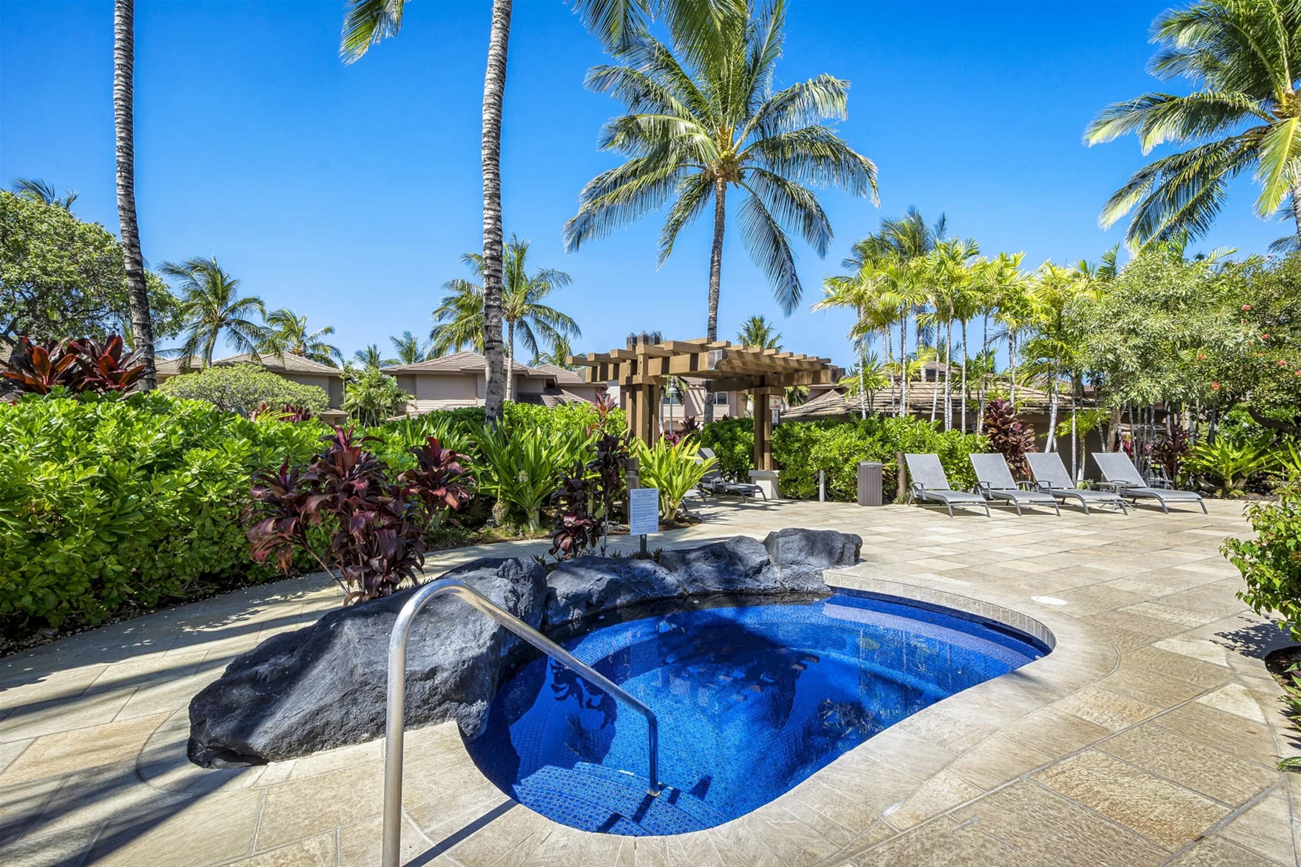 Hilton Pool Pass for 2026-Waikoloa Golf - Photo 33
