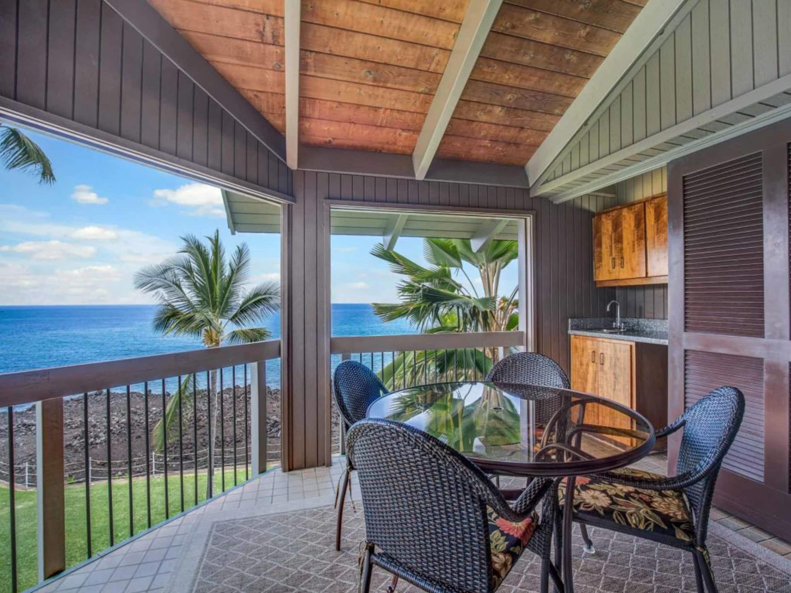 Condo in Kailua-Kona · ★4.82 · 2 bedrooms · 3 beds · 2 baths - Image 40