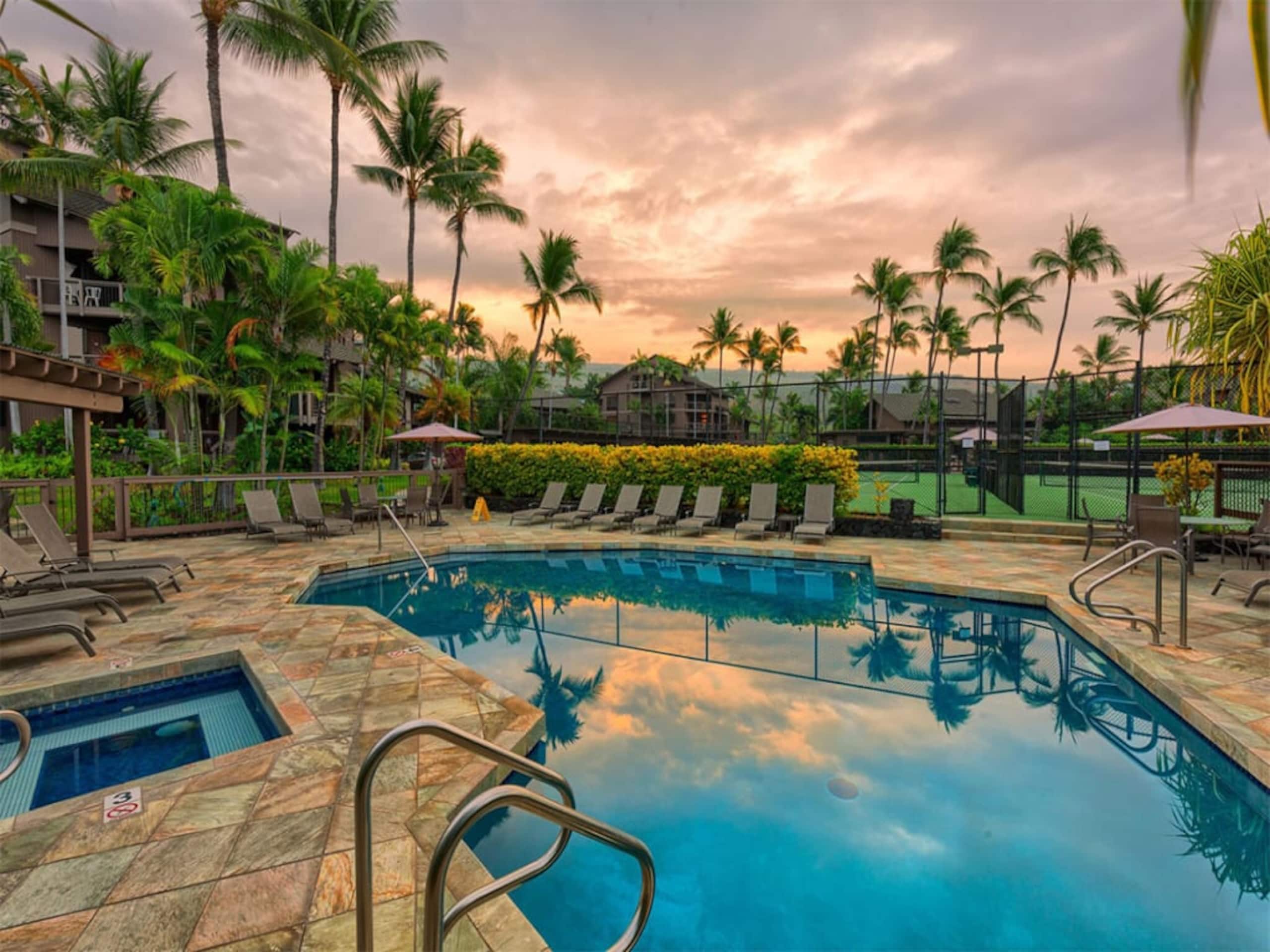 Condo in Kailua-Kona · ★4.5 · 2 bedrooms · 3 beds · 2 baths - Image 74