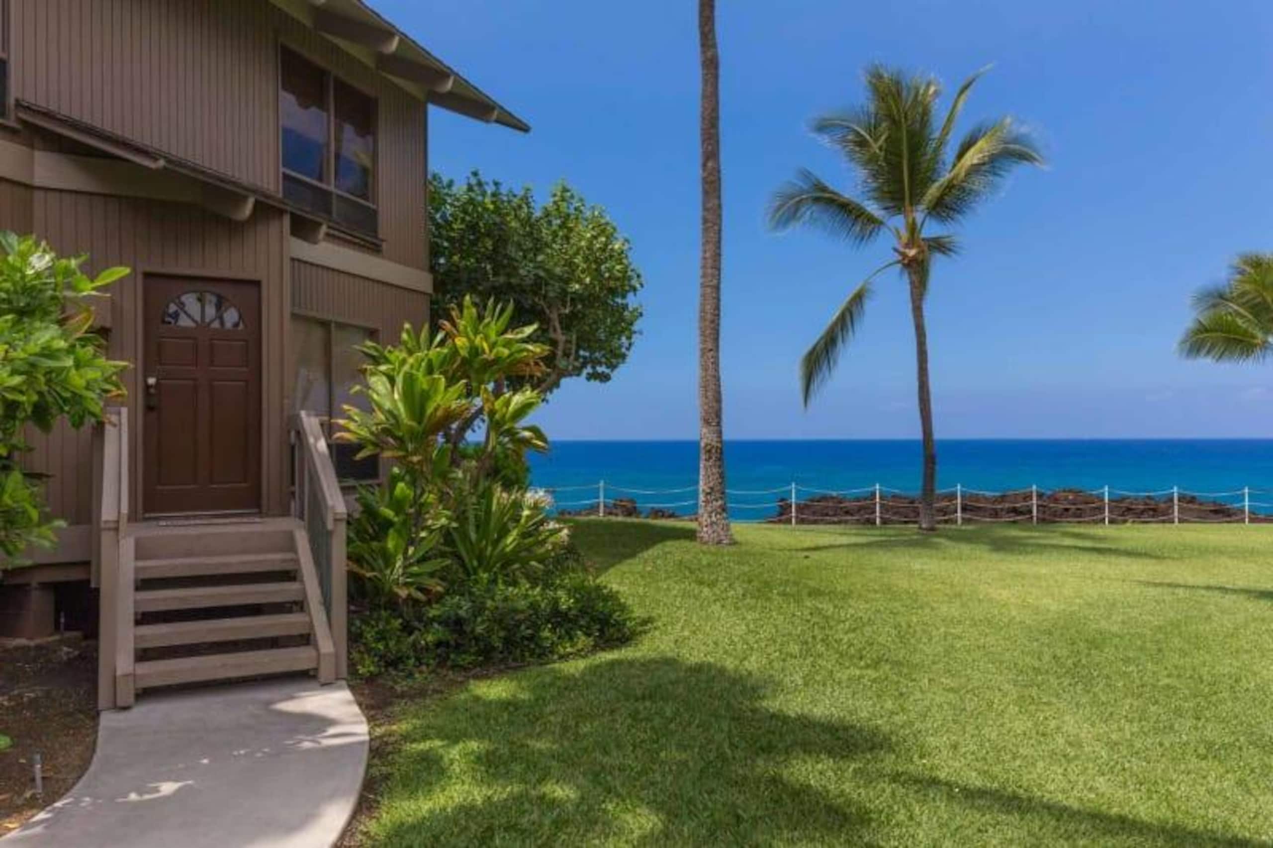 Condo in Kailua-Kona · ★4.5 · 2 bedrooms · 3 beds · 2 baths - Image 27