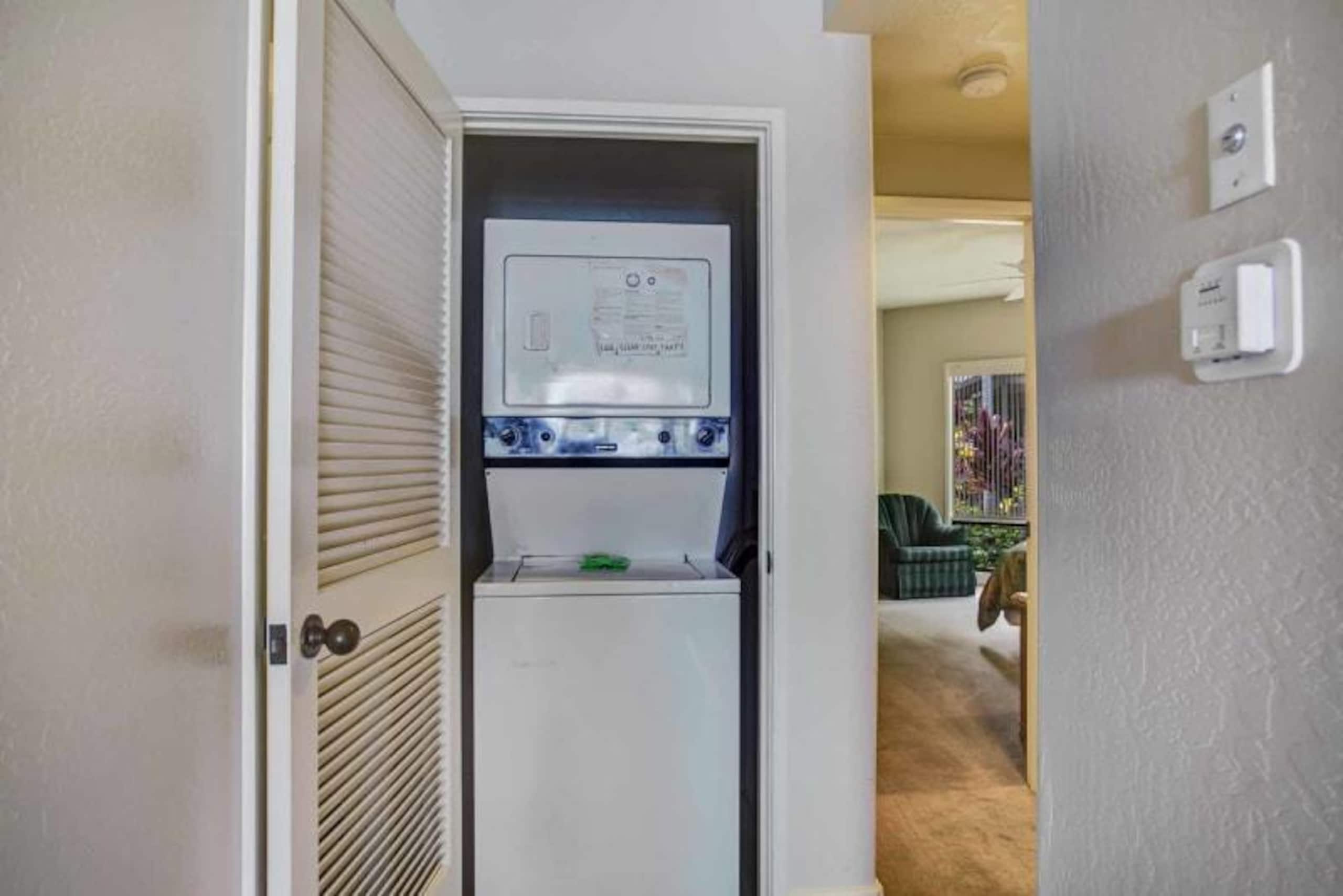 Condo in Kailua-Kona · ★4.5 · 2 bedrooms · 3 beds · 2 baths - Image 19