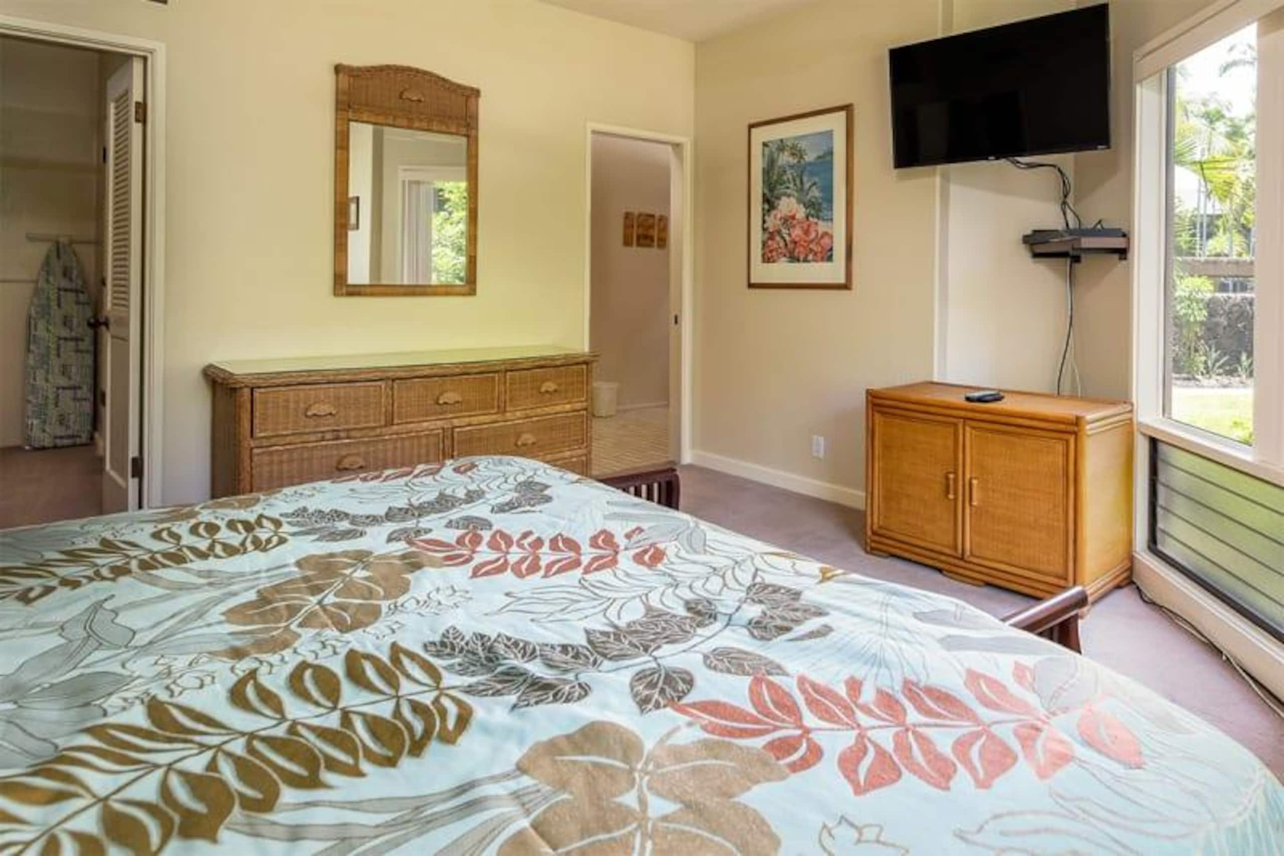 Condo in Kailua-Kona · ★4.5 · 2 bedrooms · 3 beds · 2 baths - Image 18
