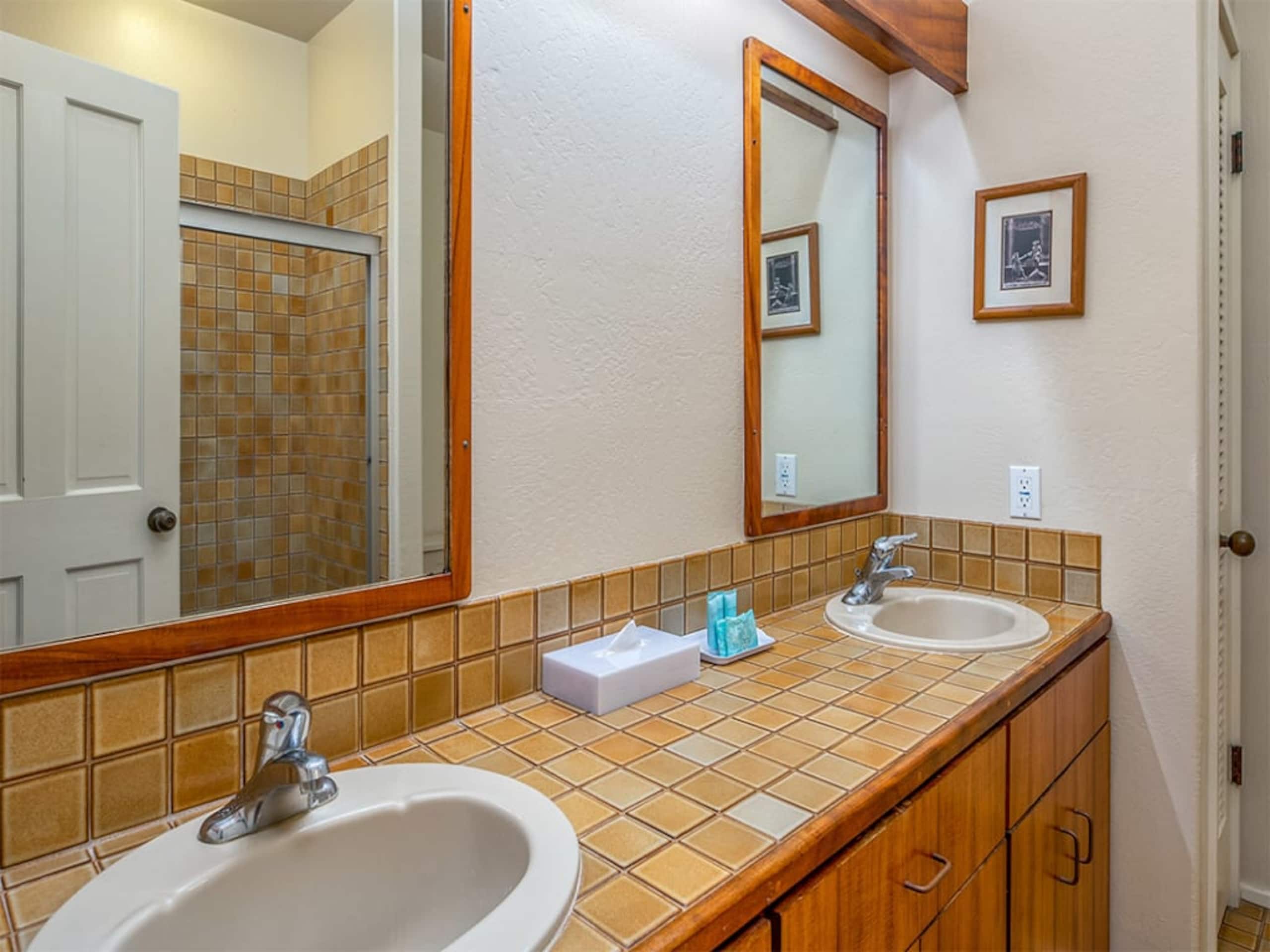 Condo in Kailua-Kona · ★4.5 · 2 bedrooms · 3 beds · 2 baths - Image 53