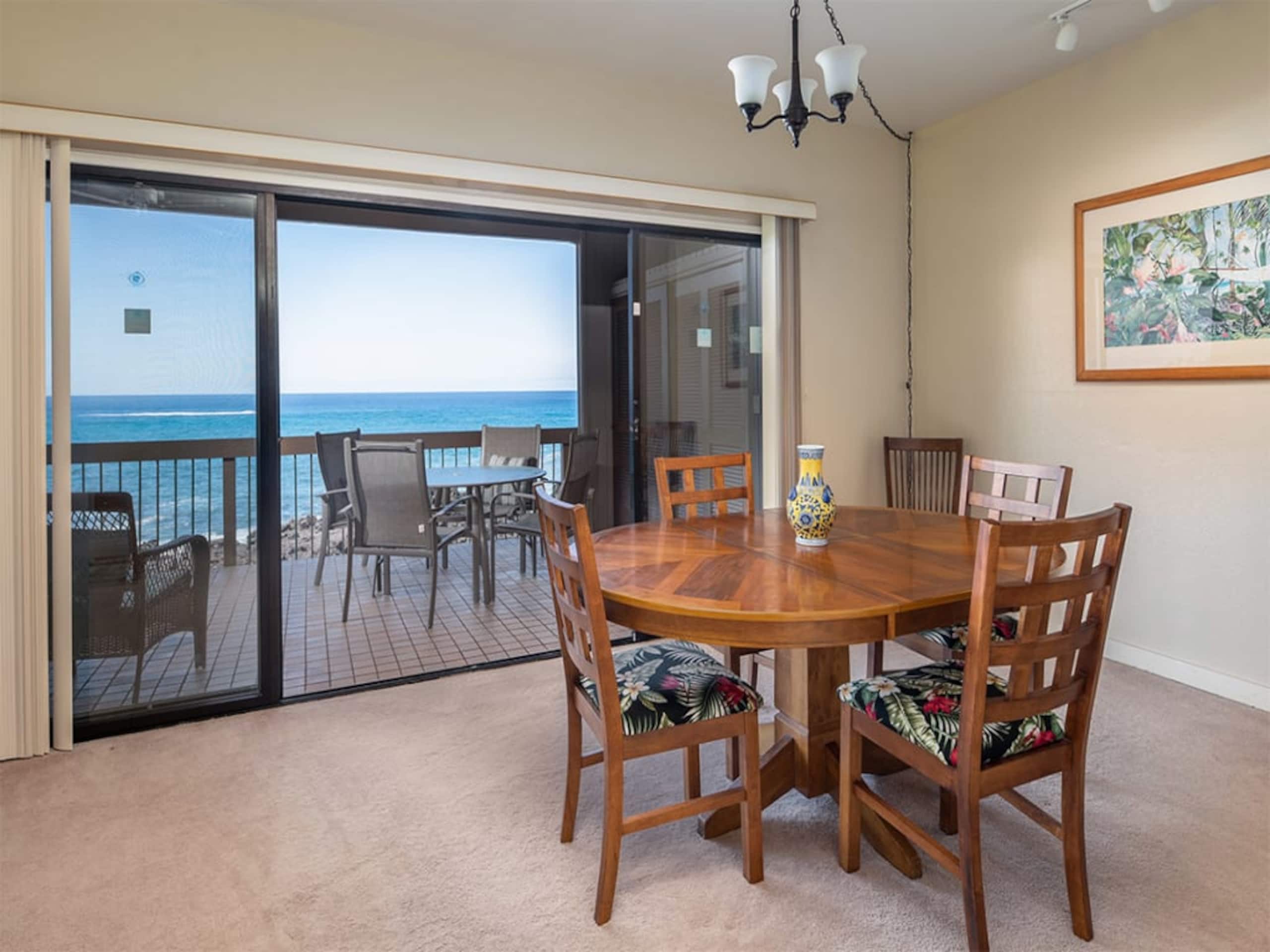 Condo in Kailua-Kona · ★4.5 · 2 bedrooms · 3 beds · 2 baths - Image 43