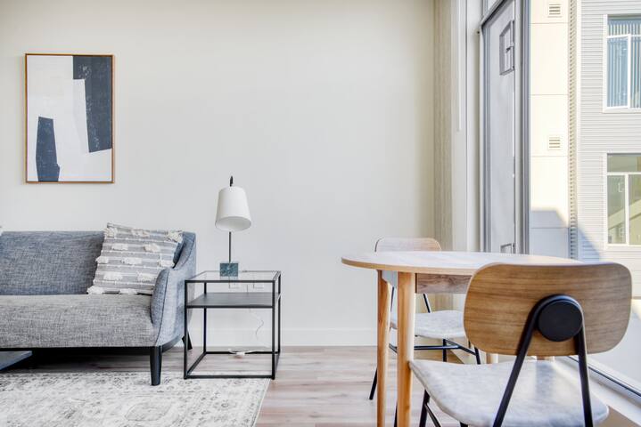 Blueground | Palo Alto, w/d & pool, nr tech gallery image 5