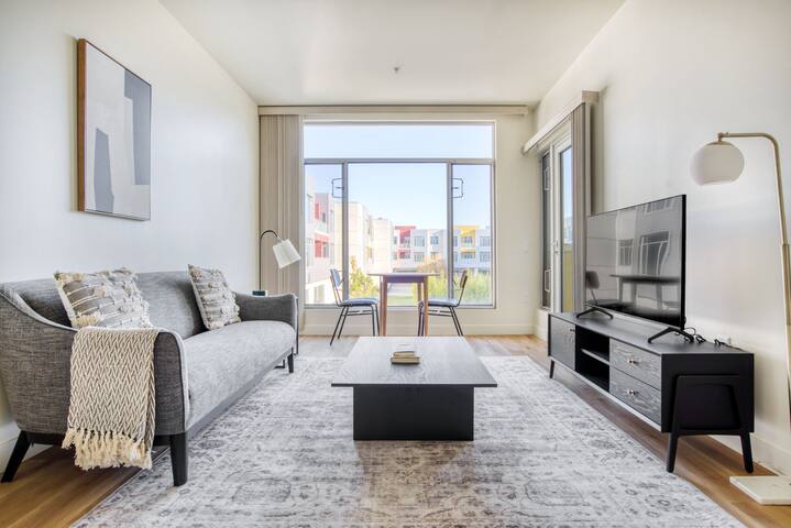 Blueground | Palo Alto, w/d & pool, nr tech