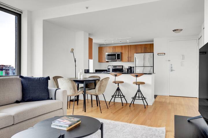 Blueground | LIC, gym & pool, nr East River gallery image 2