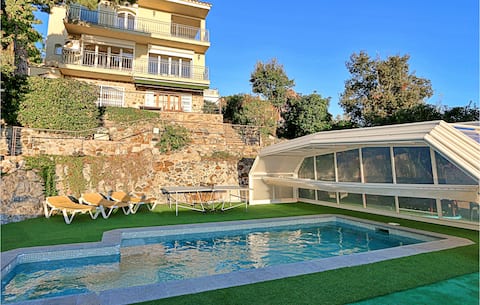Gorgeous home in Santa Susanna